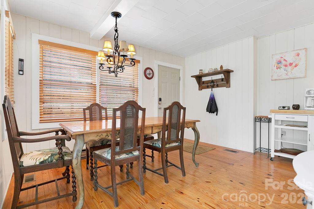 218 Hickory Lane