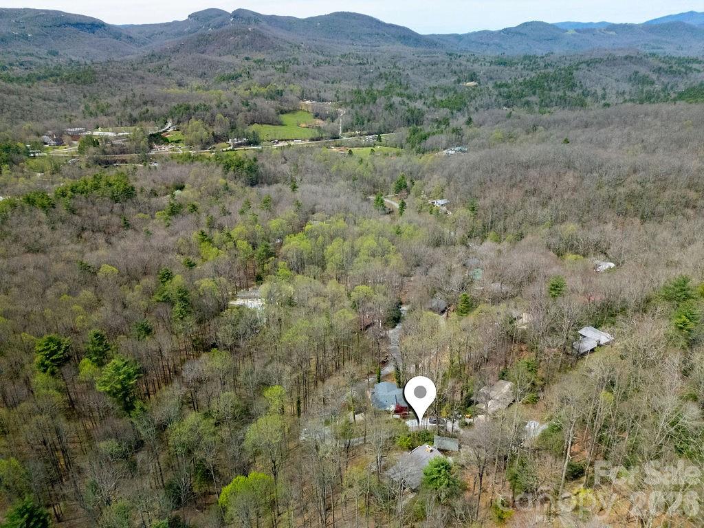 218 Hickory Lane