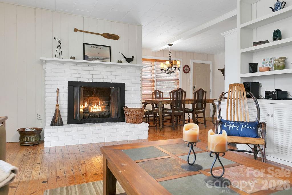 218 Hickory Lane