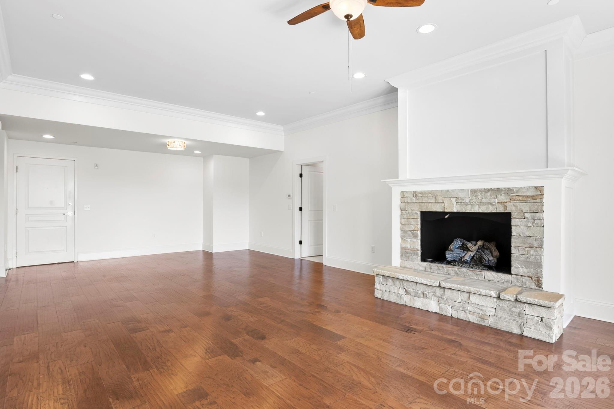 29 W French Broad Street Unit: 308