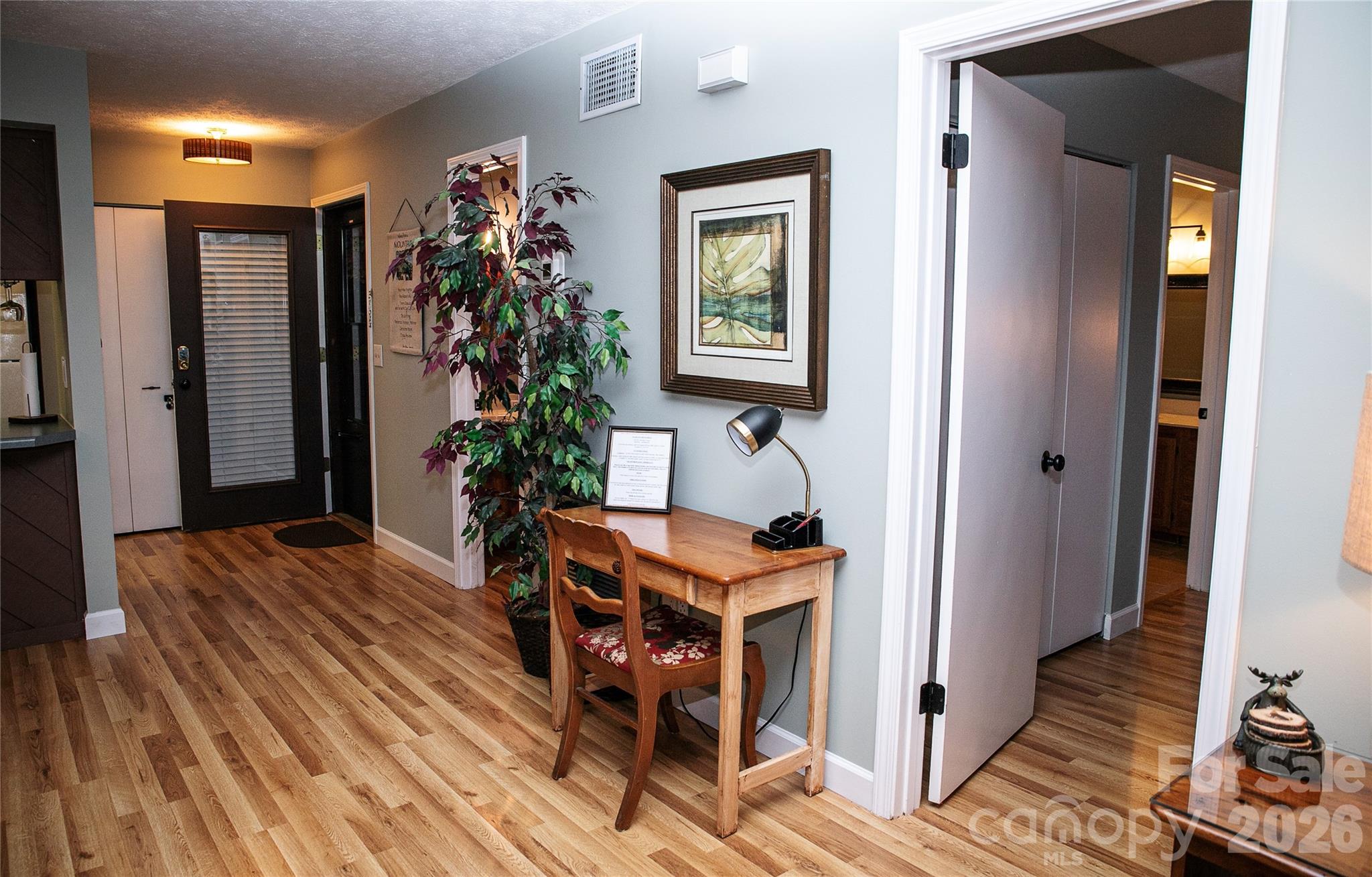 78 Upper Tanglewood Road Unit: 6