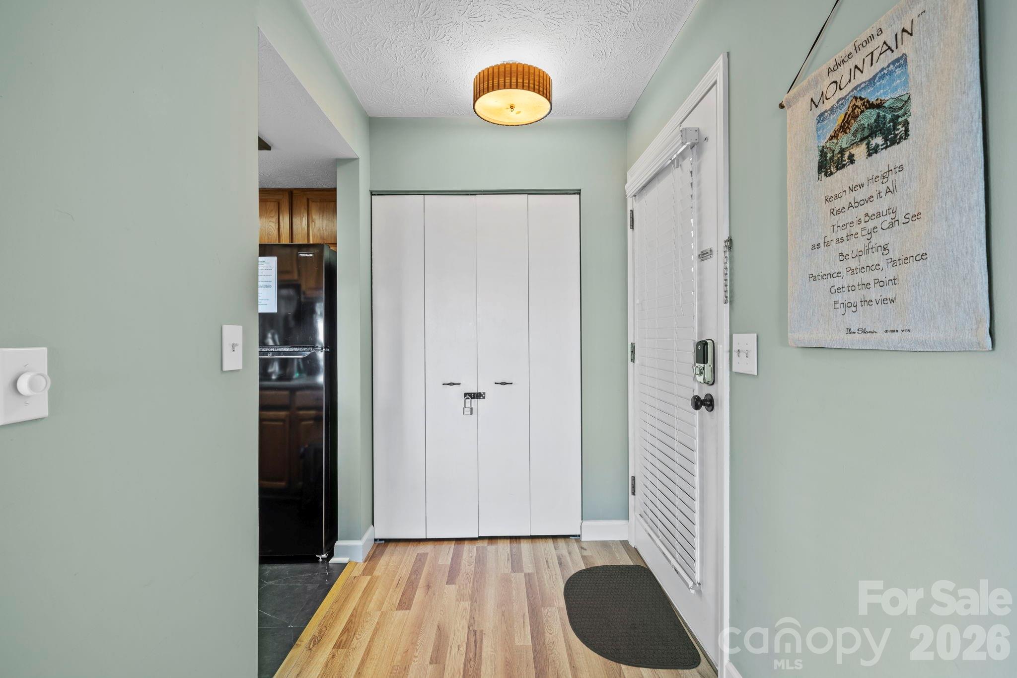 78 Upper Tanglewood Road Unit: 6