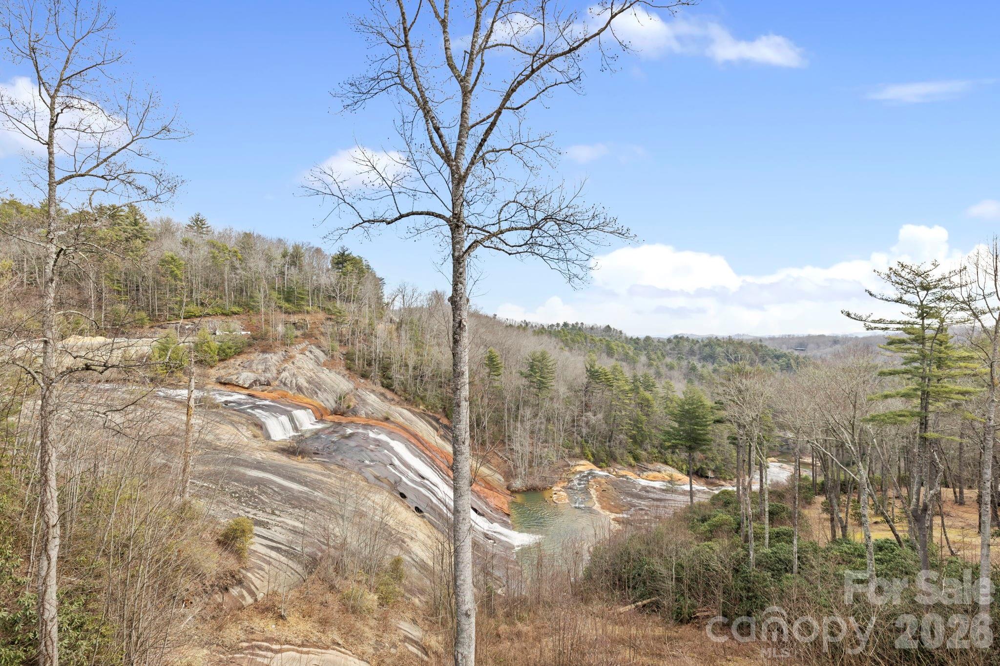 78 Upper Tanglewood Road Unit: 6