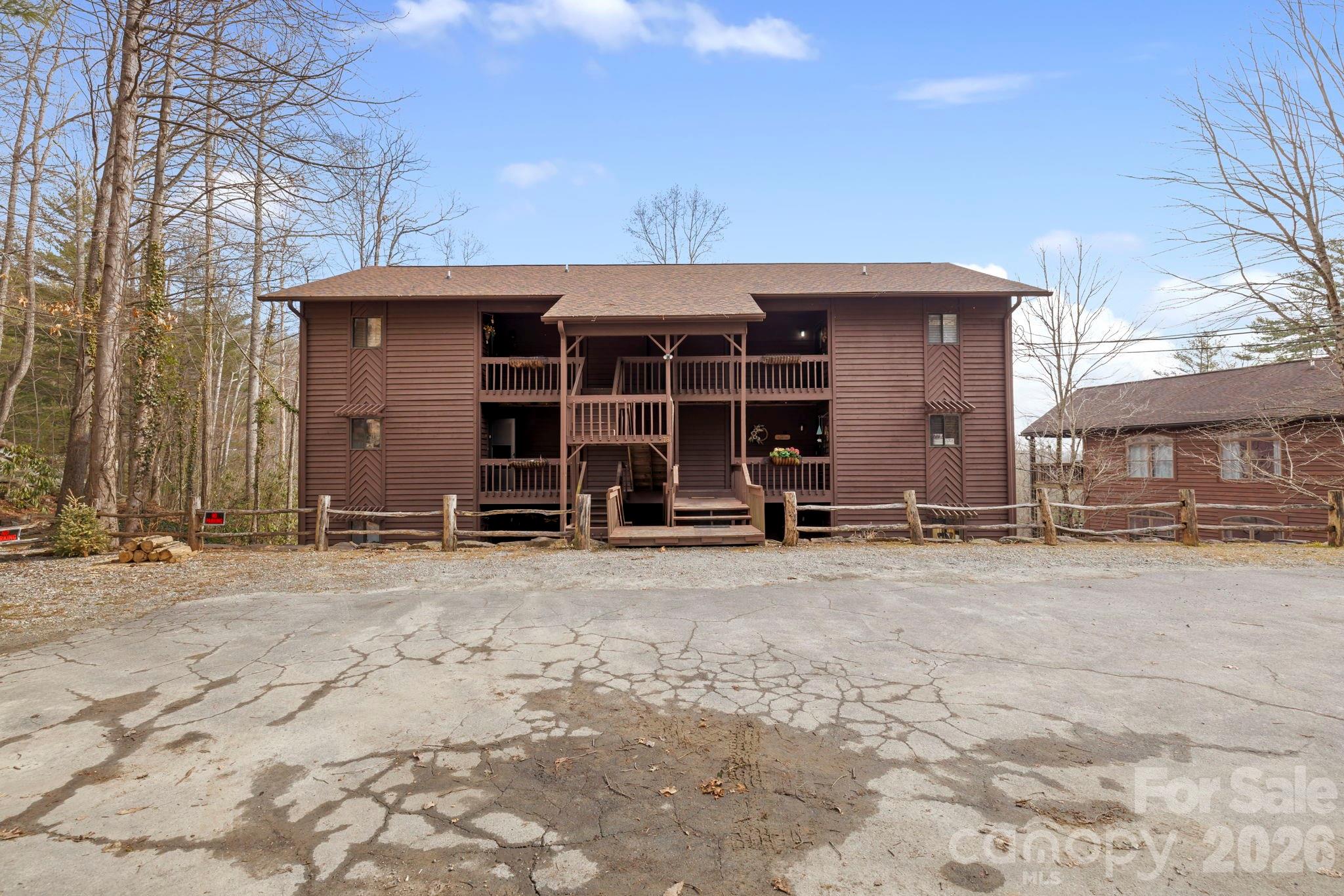 78 Upper Tanglewood Road Unit: 6