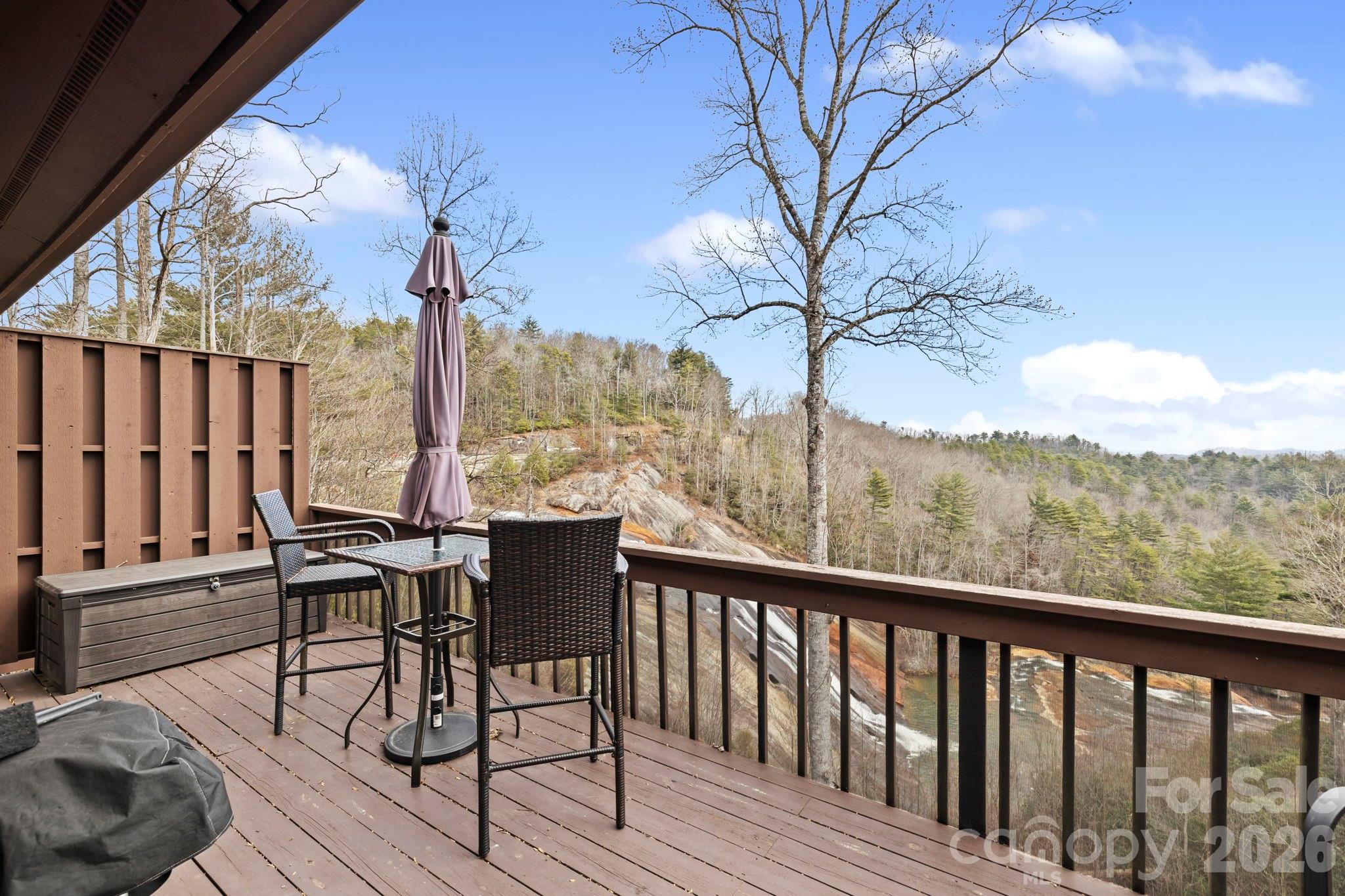 78 Upper Tanglewood Road Unit: 6