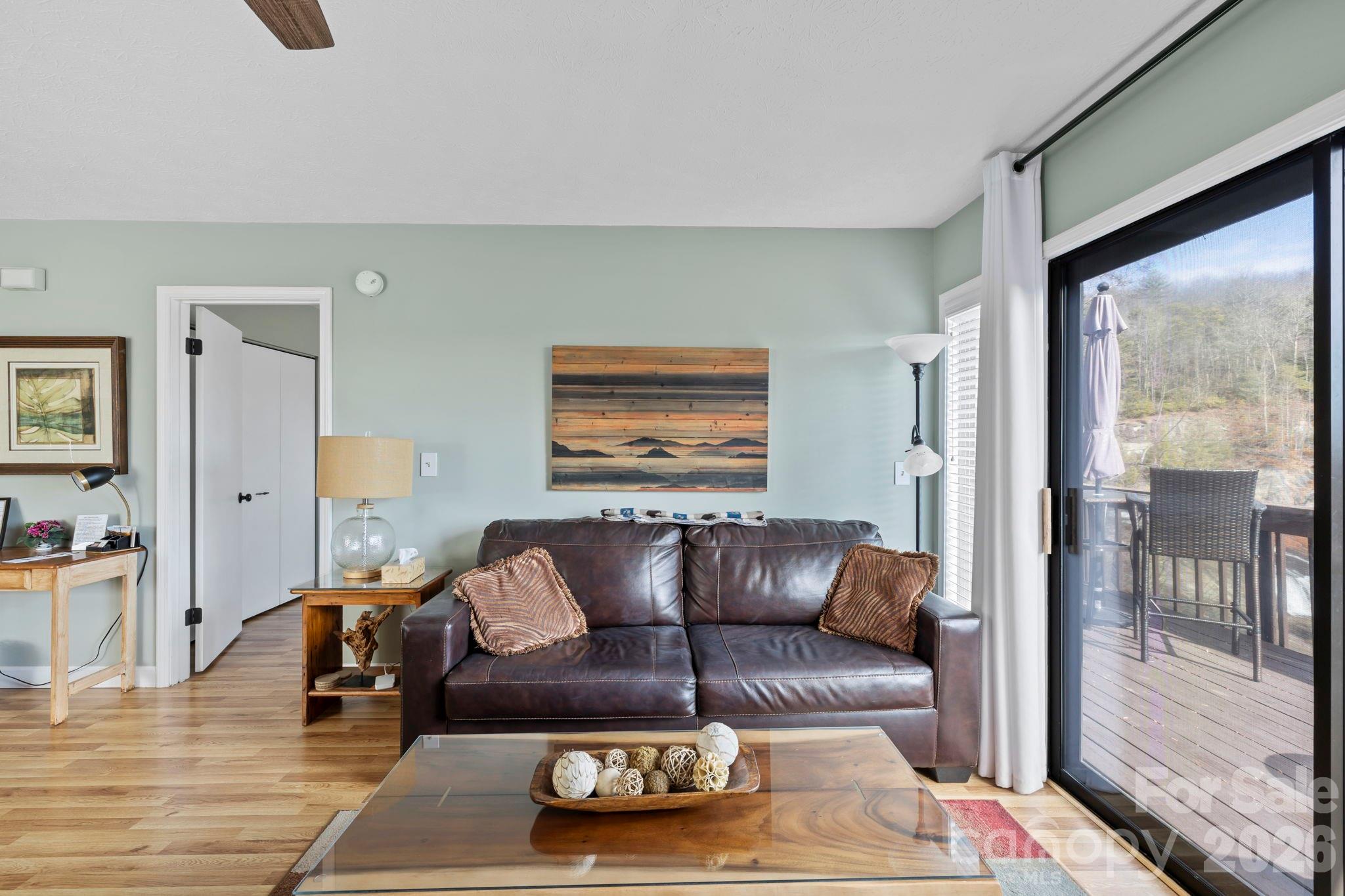 78 Upper Tanglewood Road Unit: 6