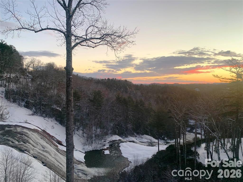 78 Upper Tanglewood Road Unit: 6