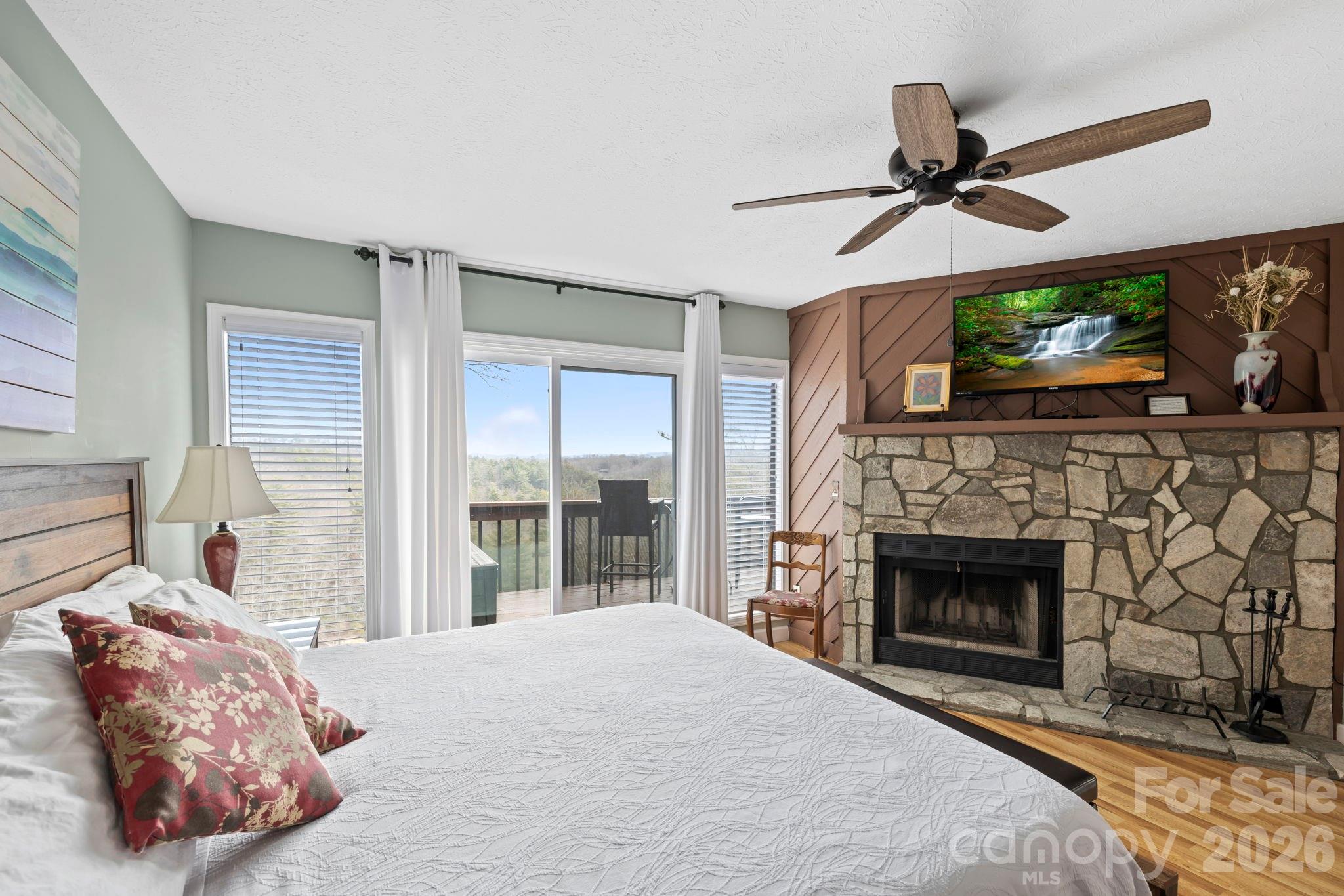 78 Upper Tanglewood Road Unit: 6