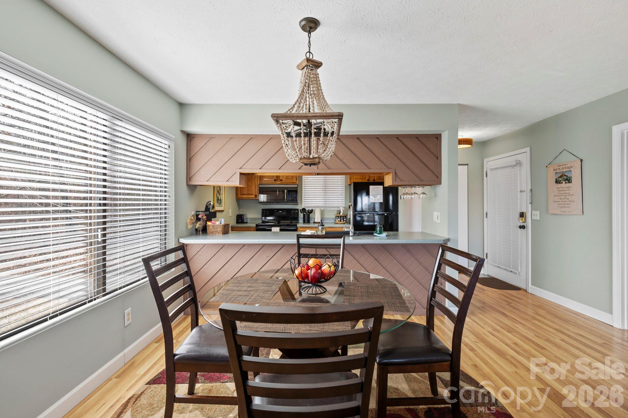 78 Upper Tanglewood Road Unit: 6
