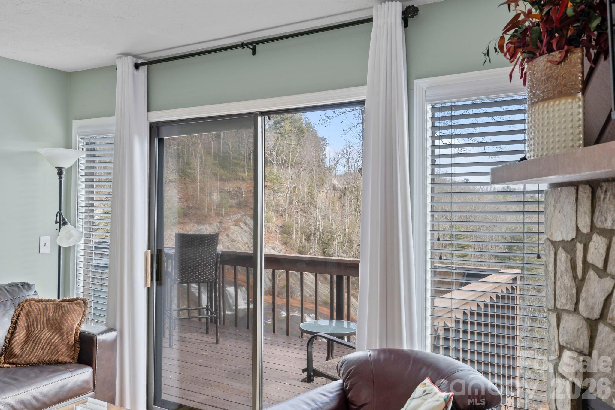 78 Upper Tanglewood Road Unit: 6