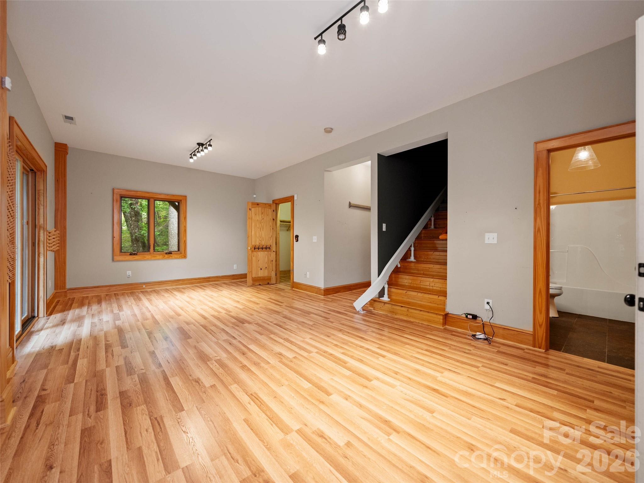 82 Red Oak Drive