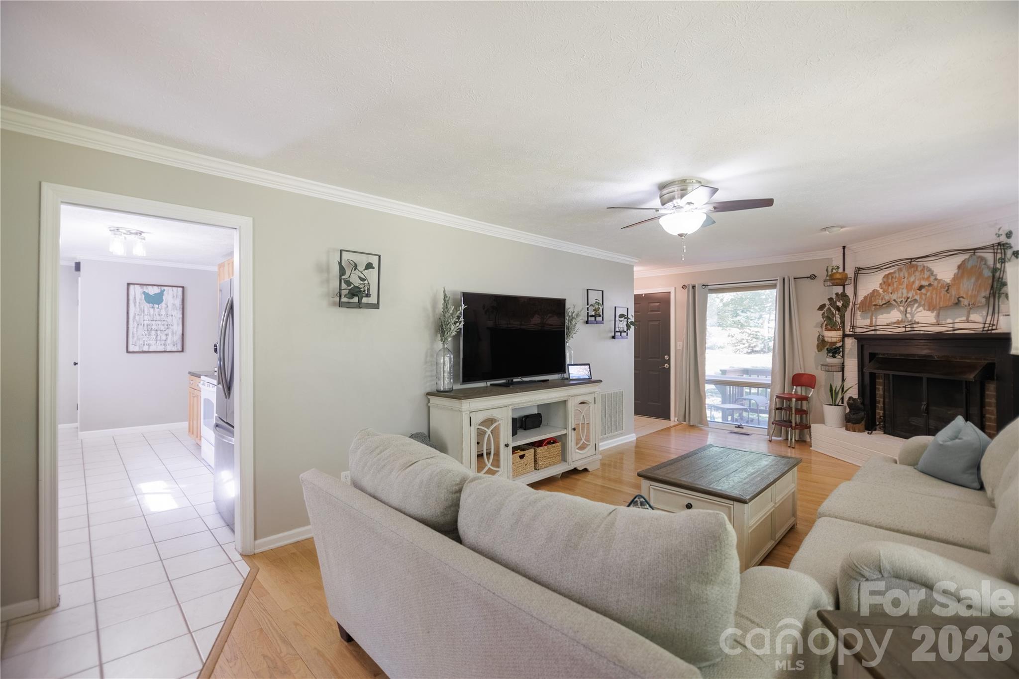 137 E Whisperwood Circle
