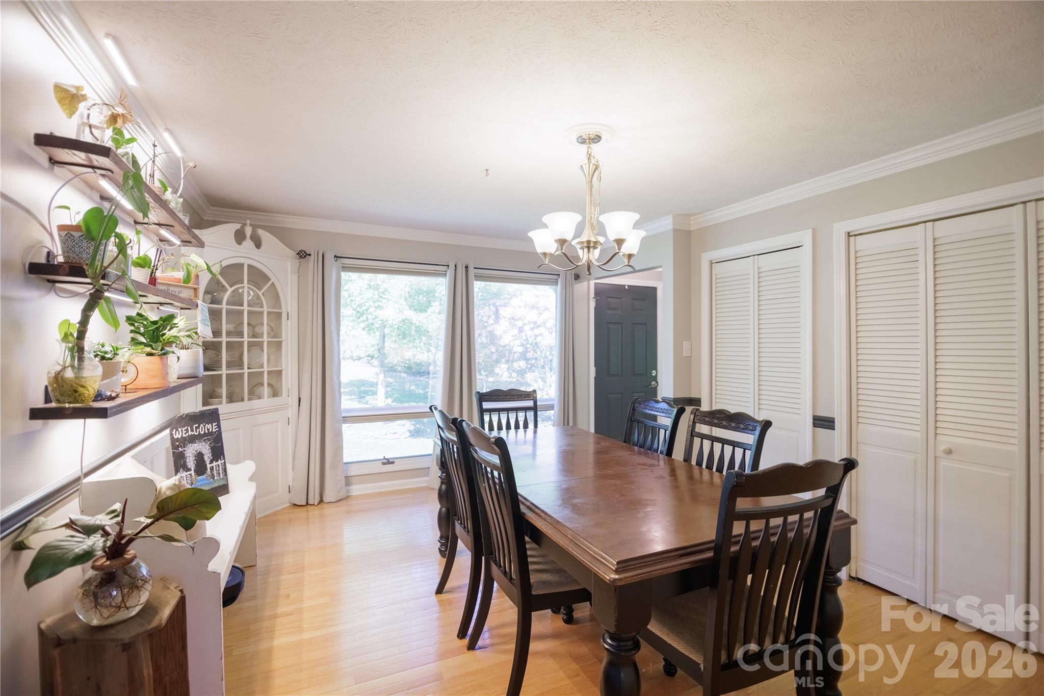 137 E Whisperwood Circle