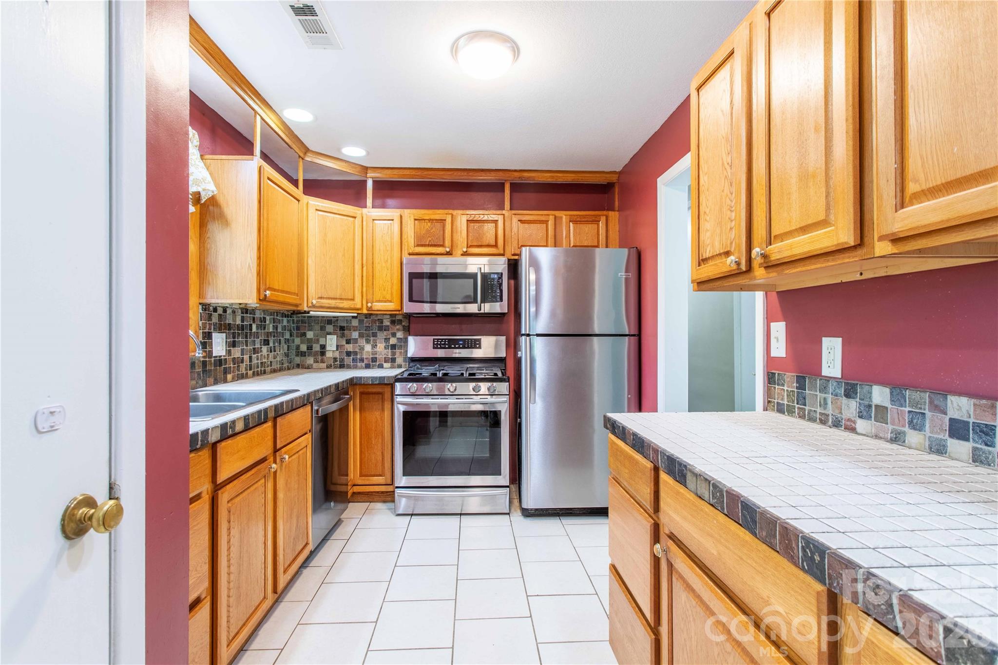 73 Cresent Drive