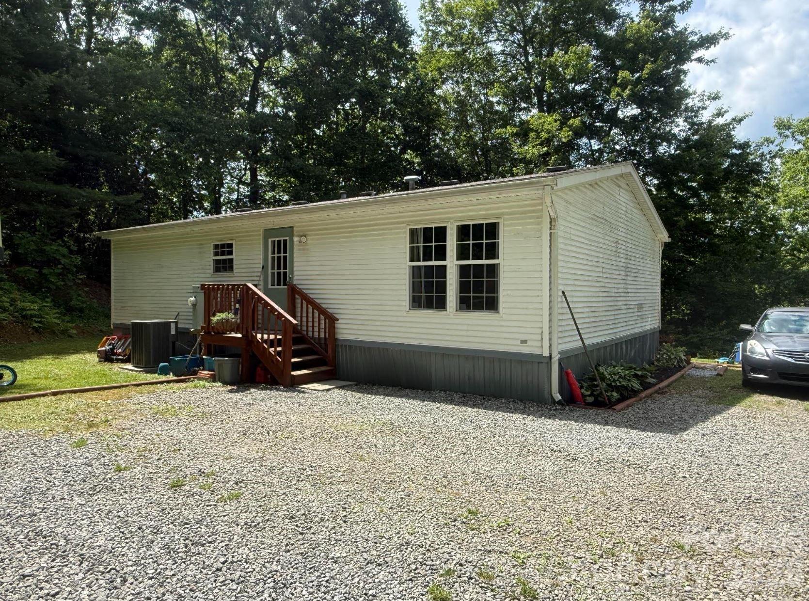 811 Turkey Pen Gap Road