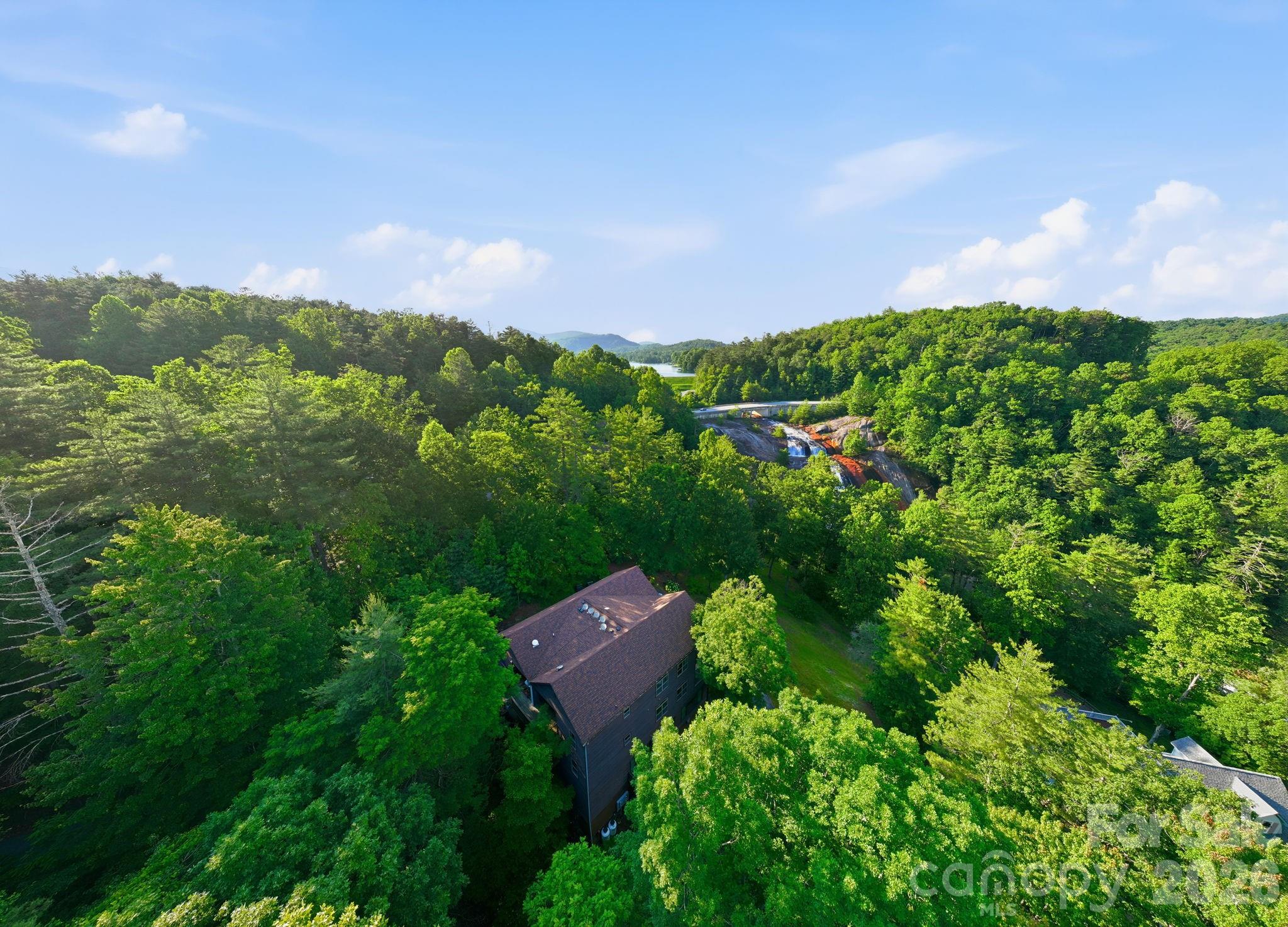 30 Lower Tanglewood Road E Unit: 2