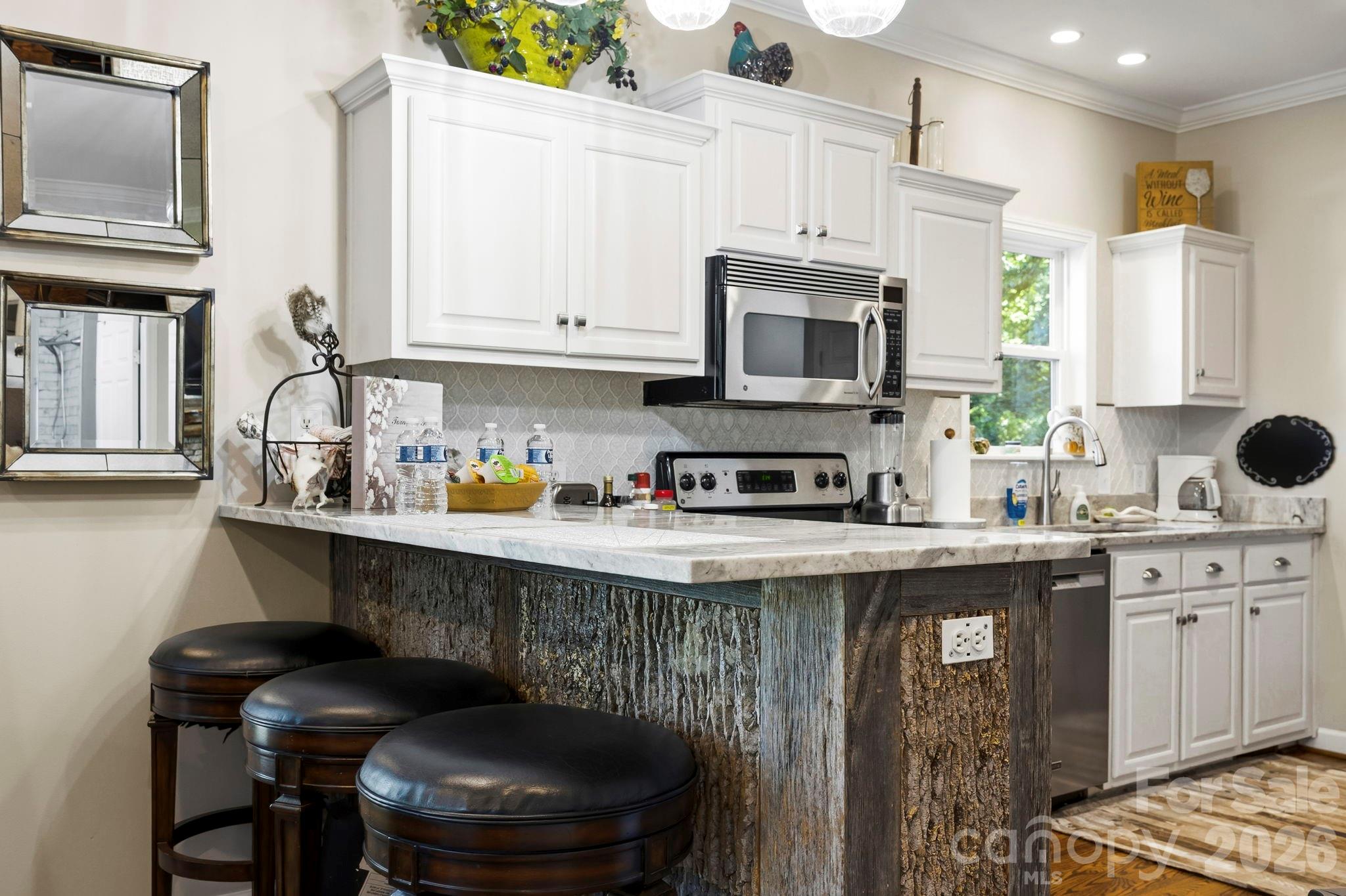 30 Lower Tanglewood Road E Unit: 2