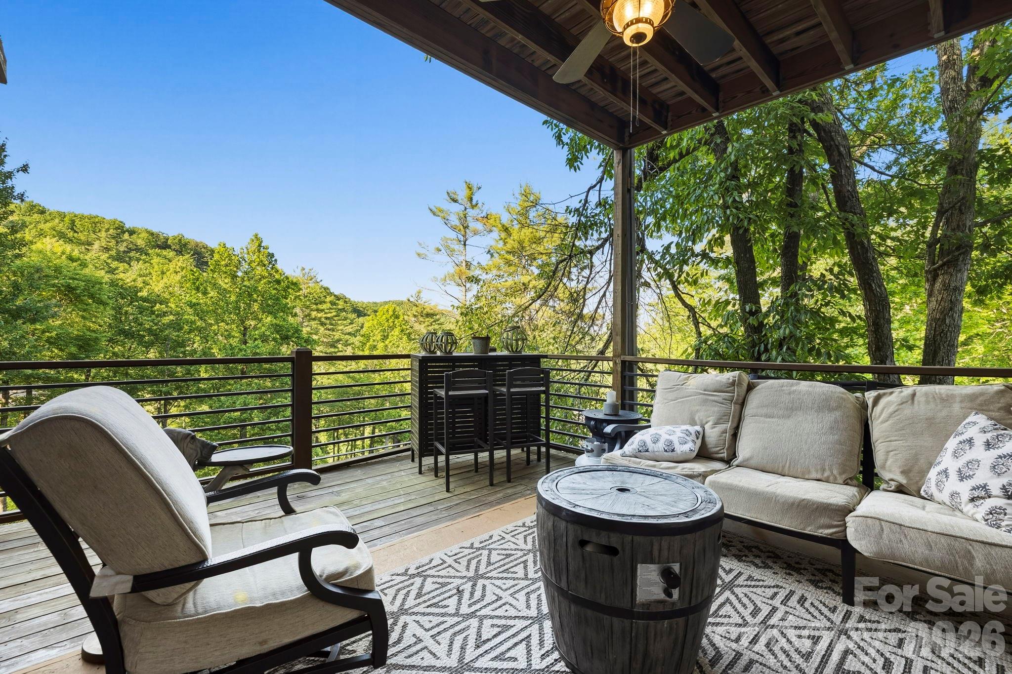 30 Lower Tanglewood Road E Unit: 2