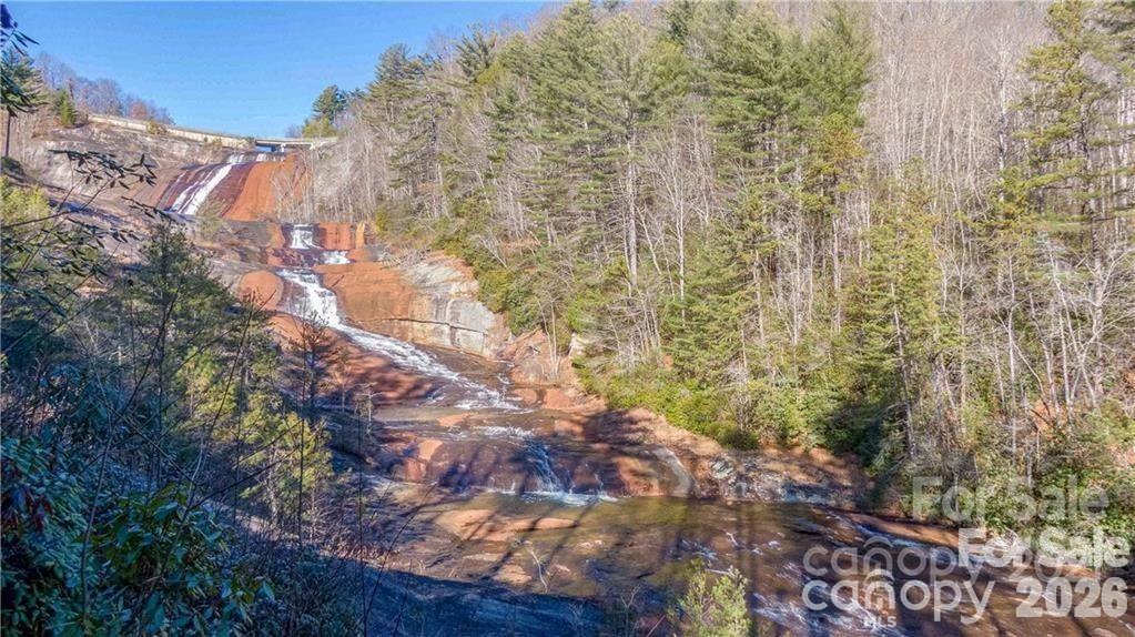 30 Lower Tanglewood Road E Unit: 2