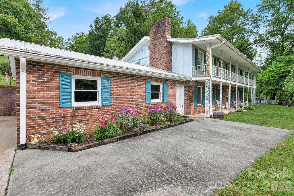 106 Flora Lina Drive