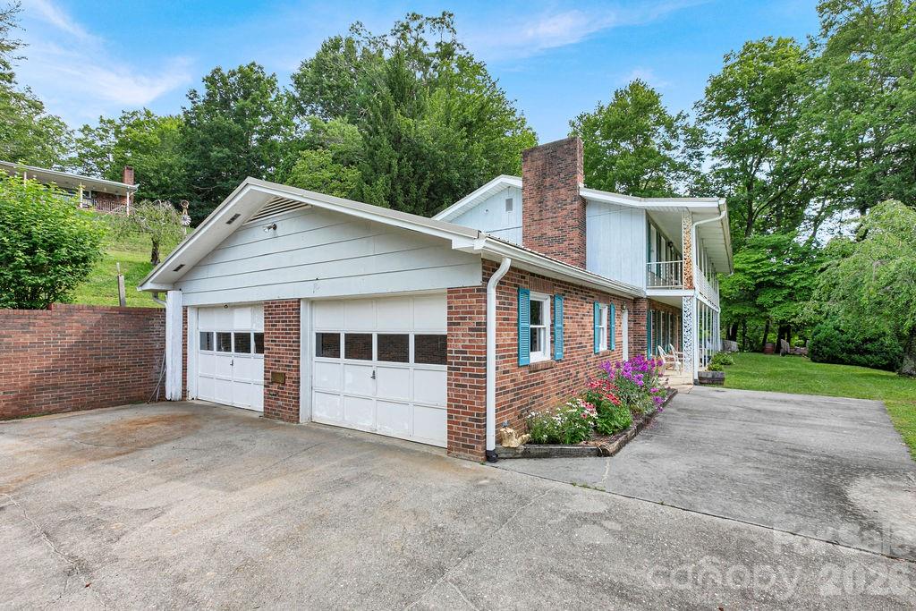 106 Flora Lina Drive