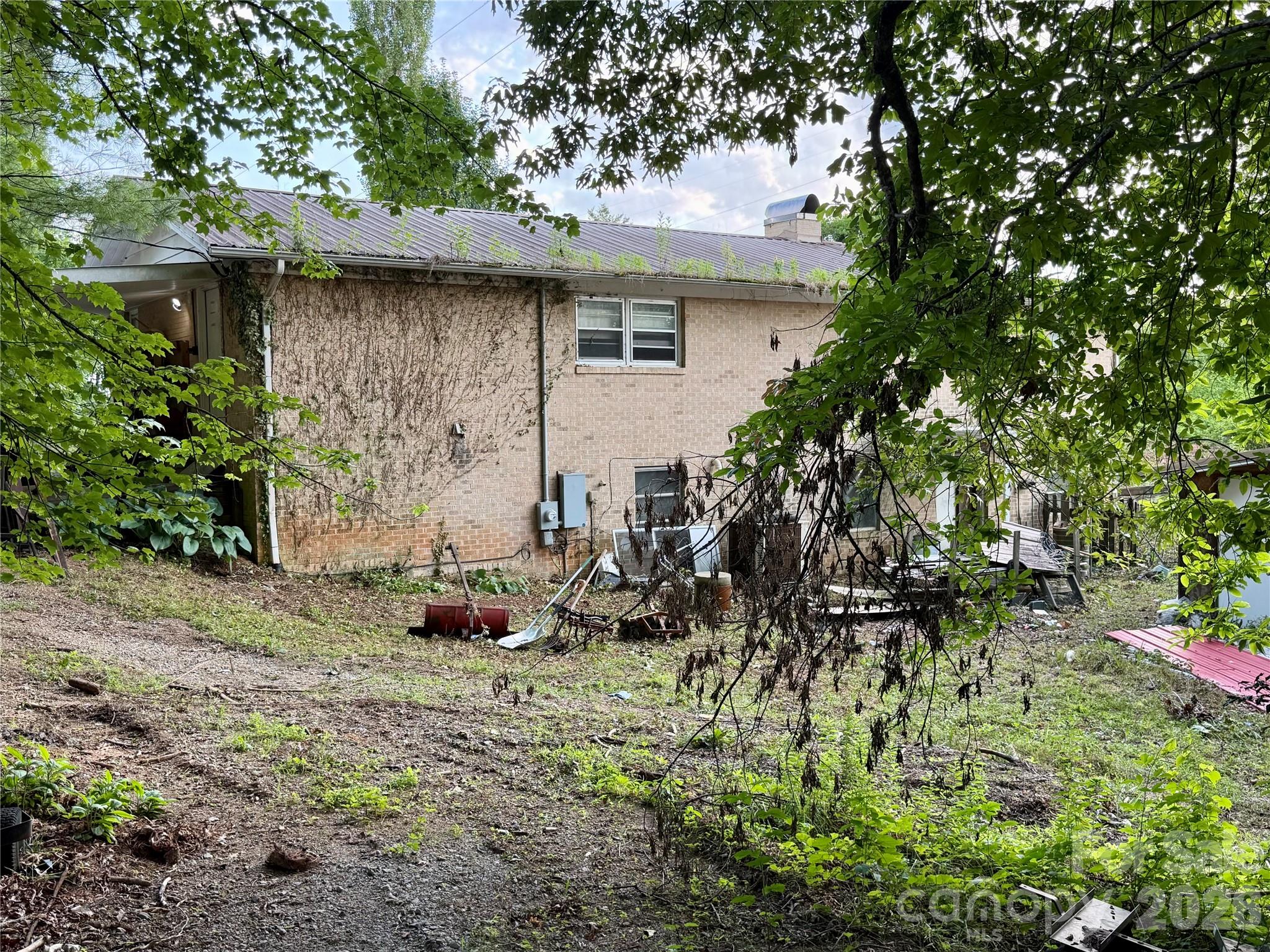 251 Cox Road