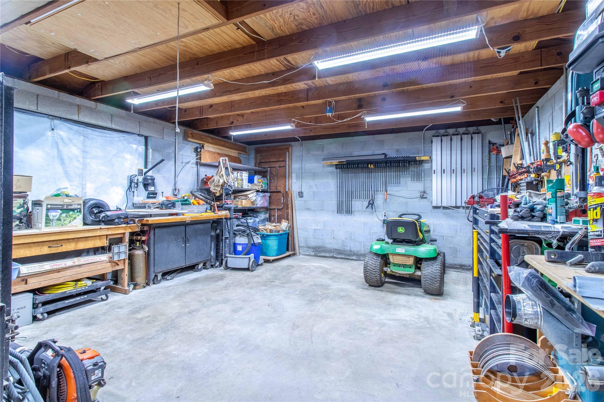 150 Freeman Knolls Drive Unit: 6
