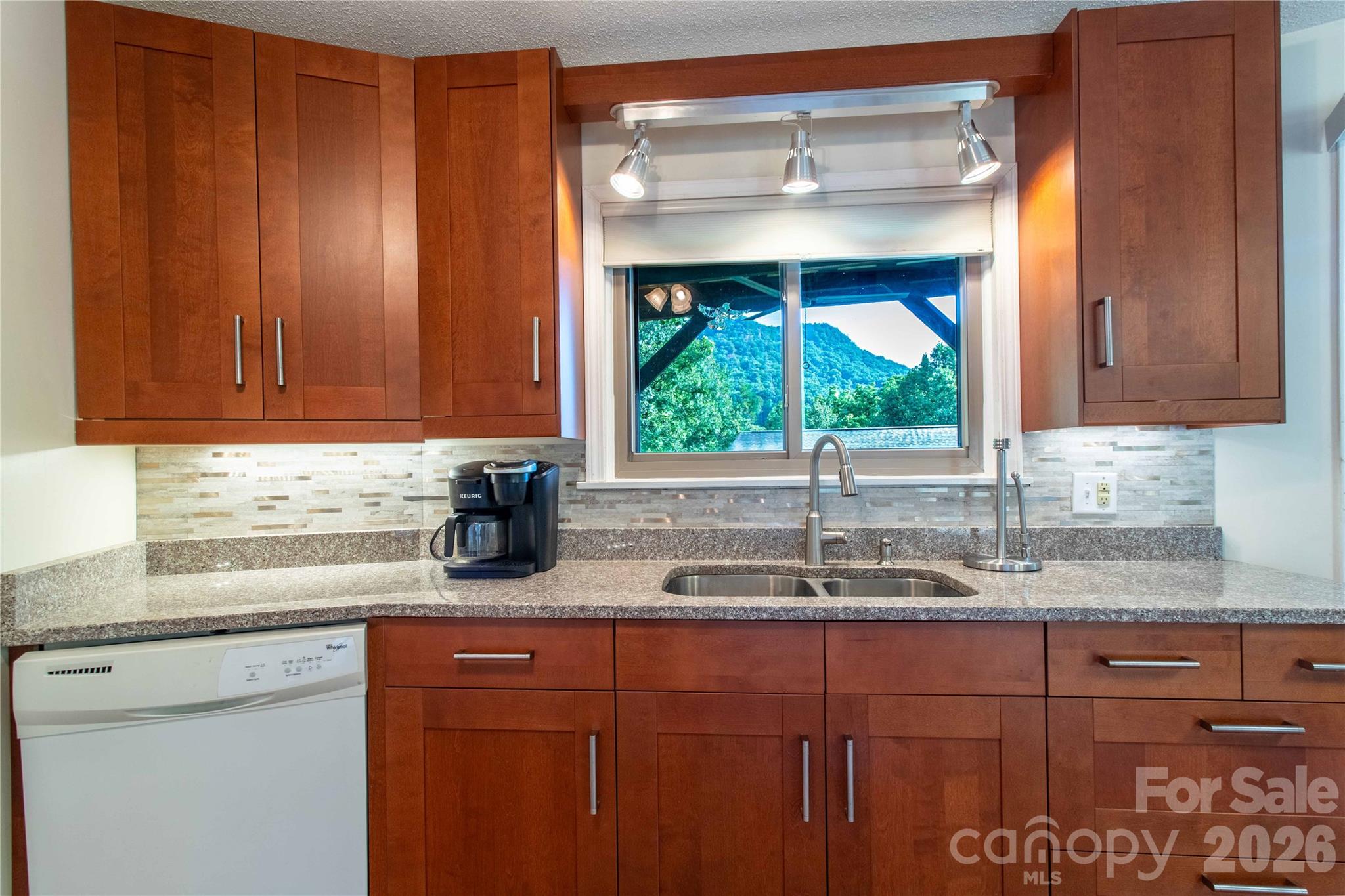 150 Freeman Knolls Drive Unit: 6