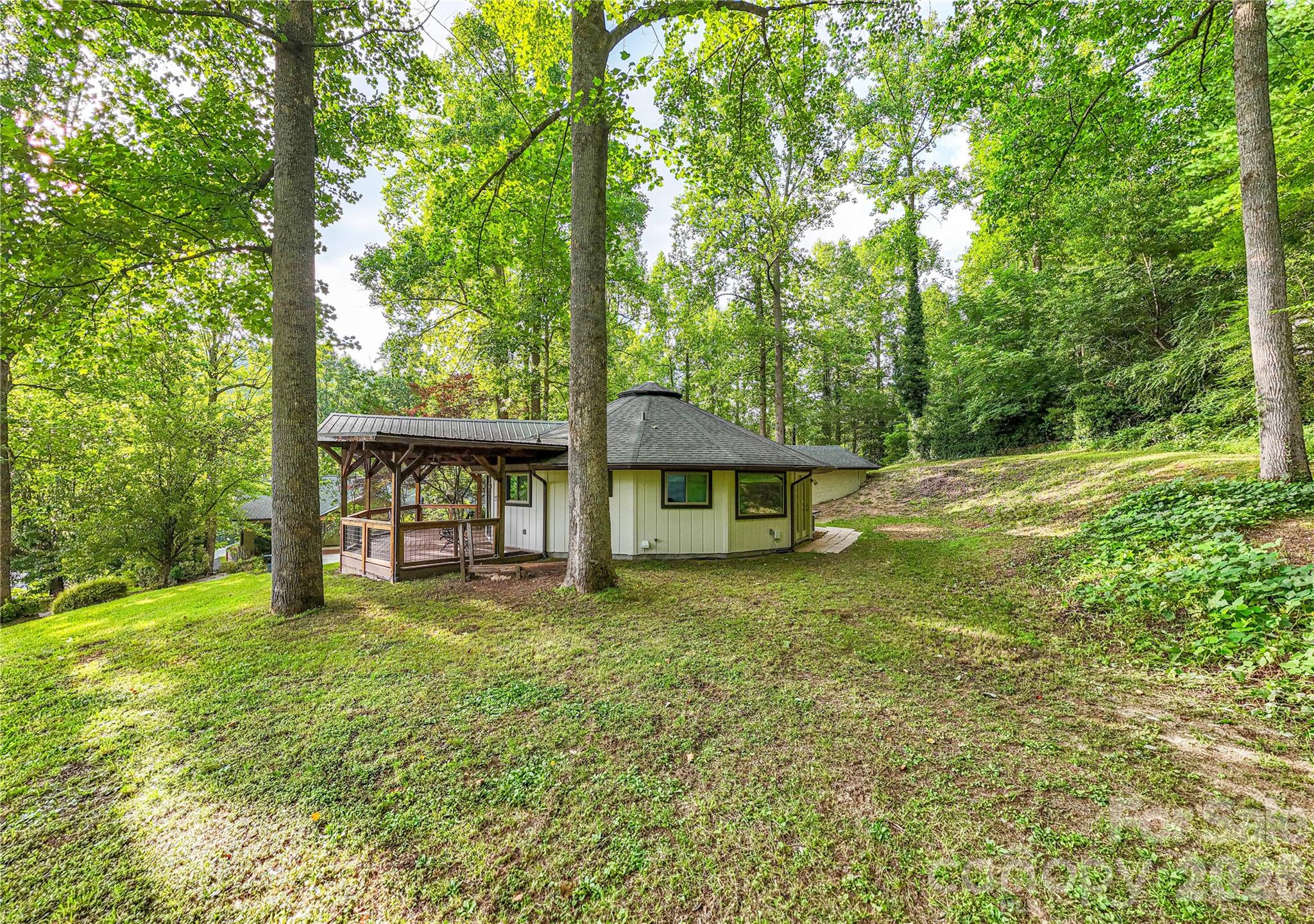 150 Freeman Knolls Drive Unit: 6