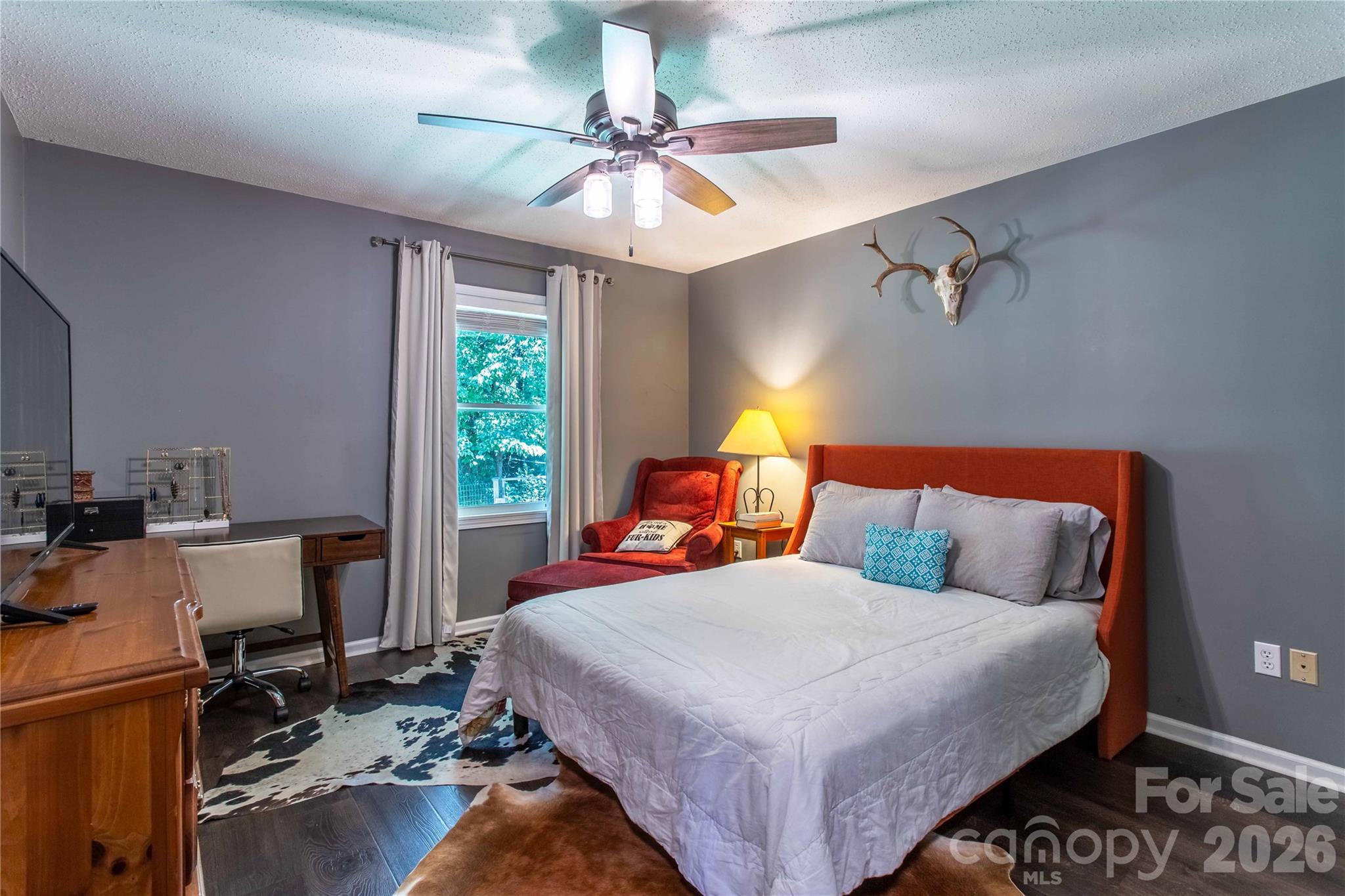 570 Flat Creek Valley Road