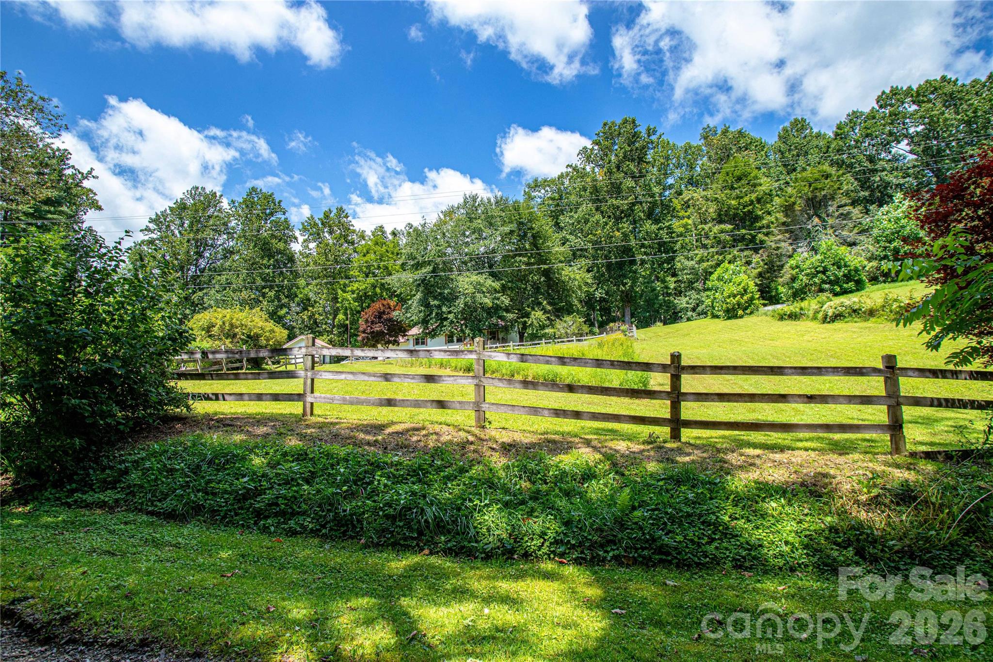 570 Flat Creek Valley Road