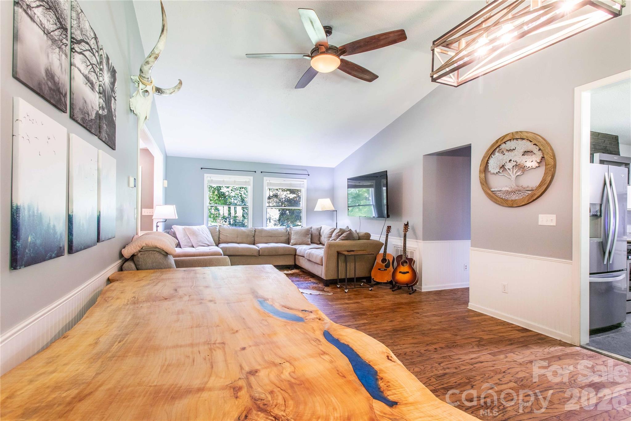 570 Flat Creek Valley Road
