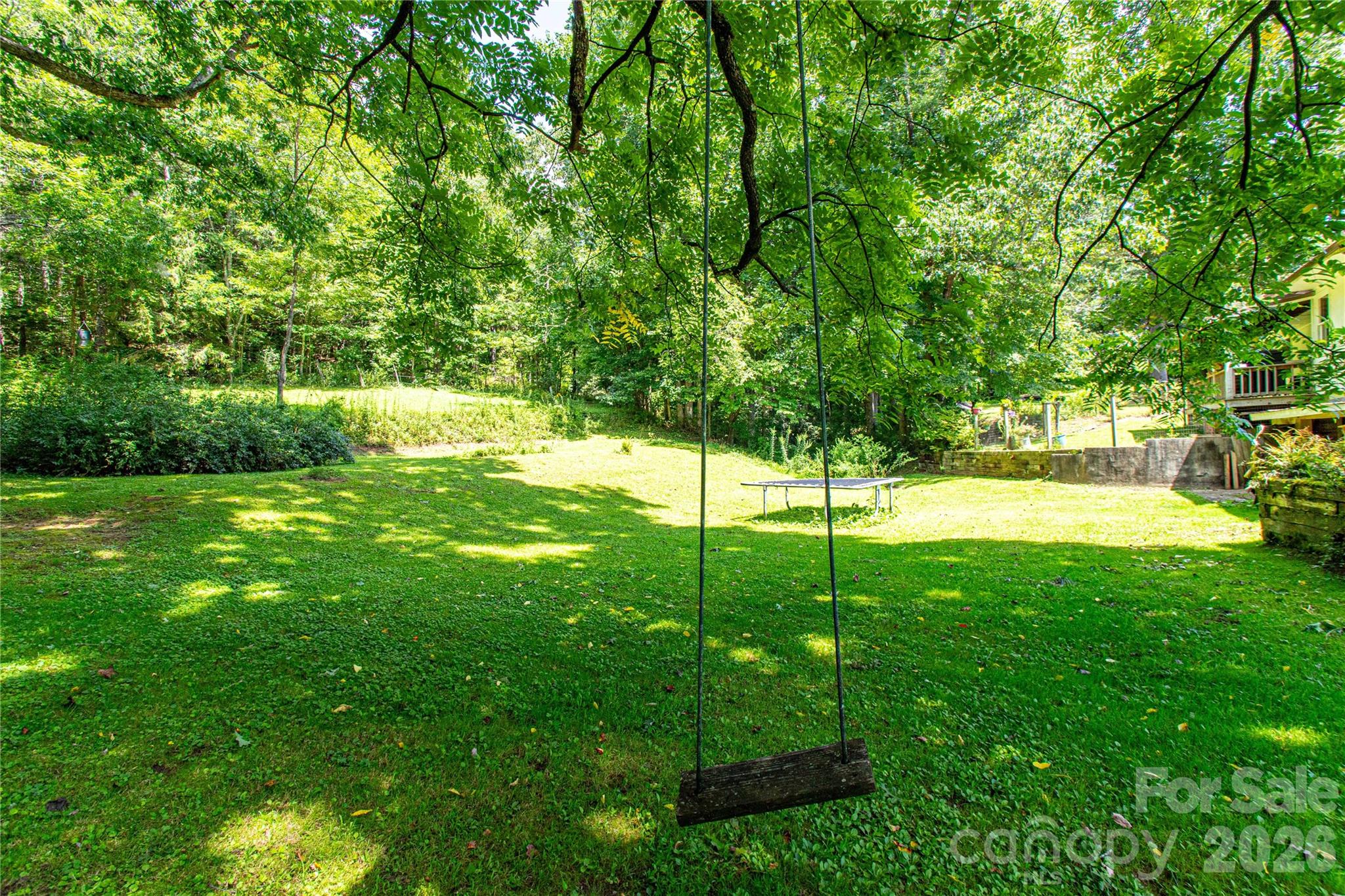 570 Flat Creek Valley Road
