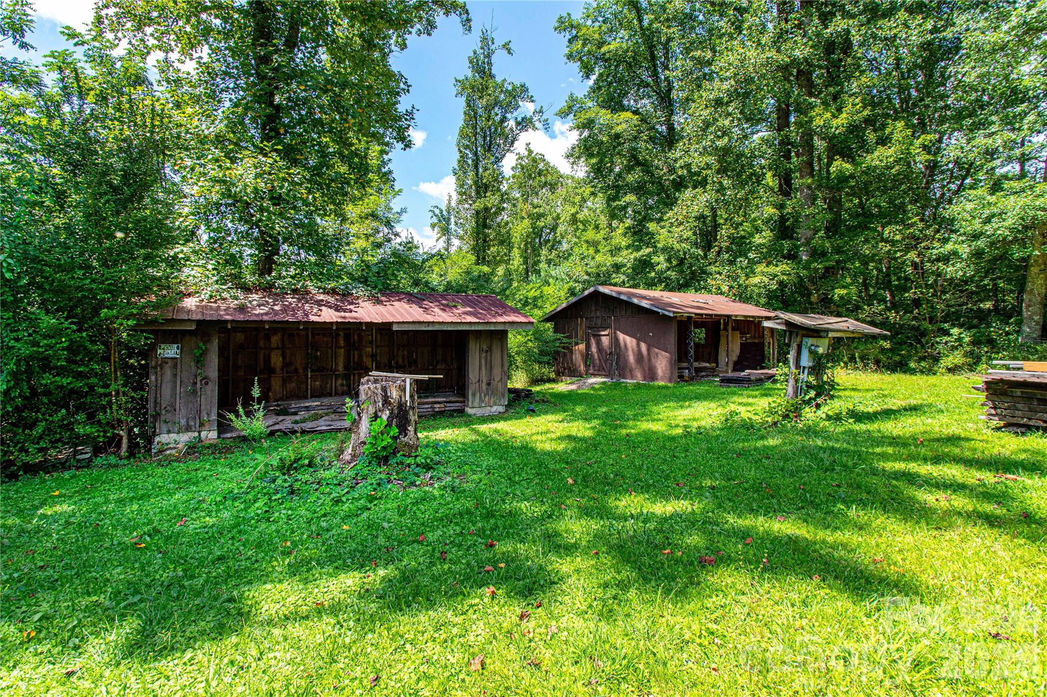 570 Flat Creek Valley Road
