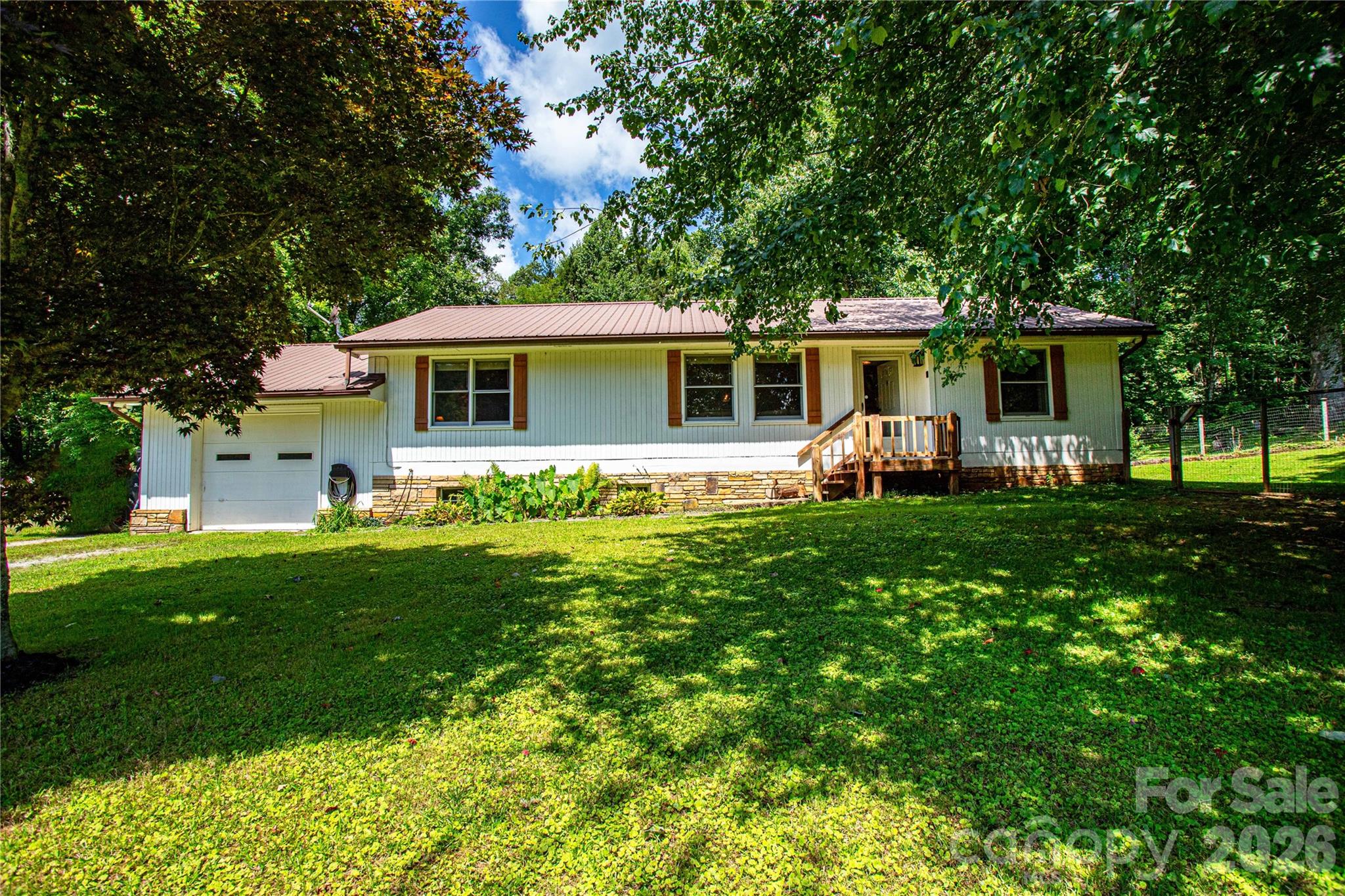 570 Flat Creek Valley Road
