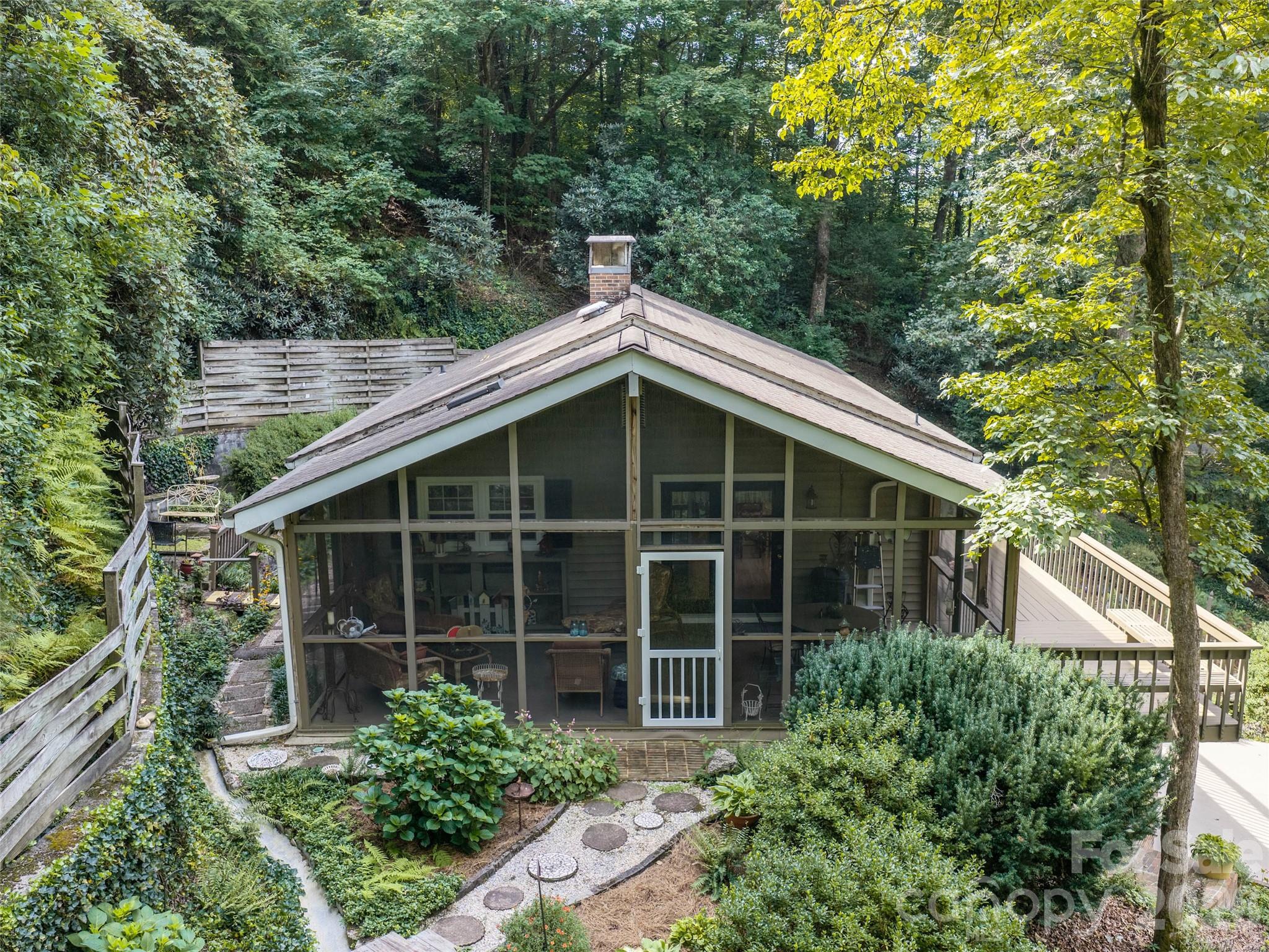 113 Riverside Estate Road