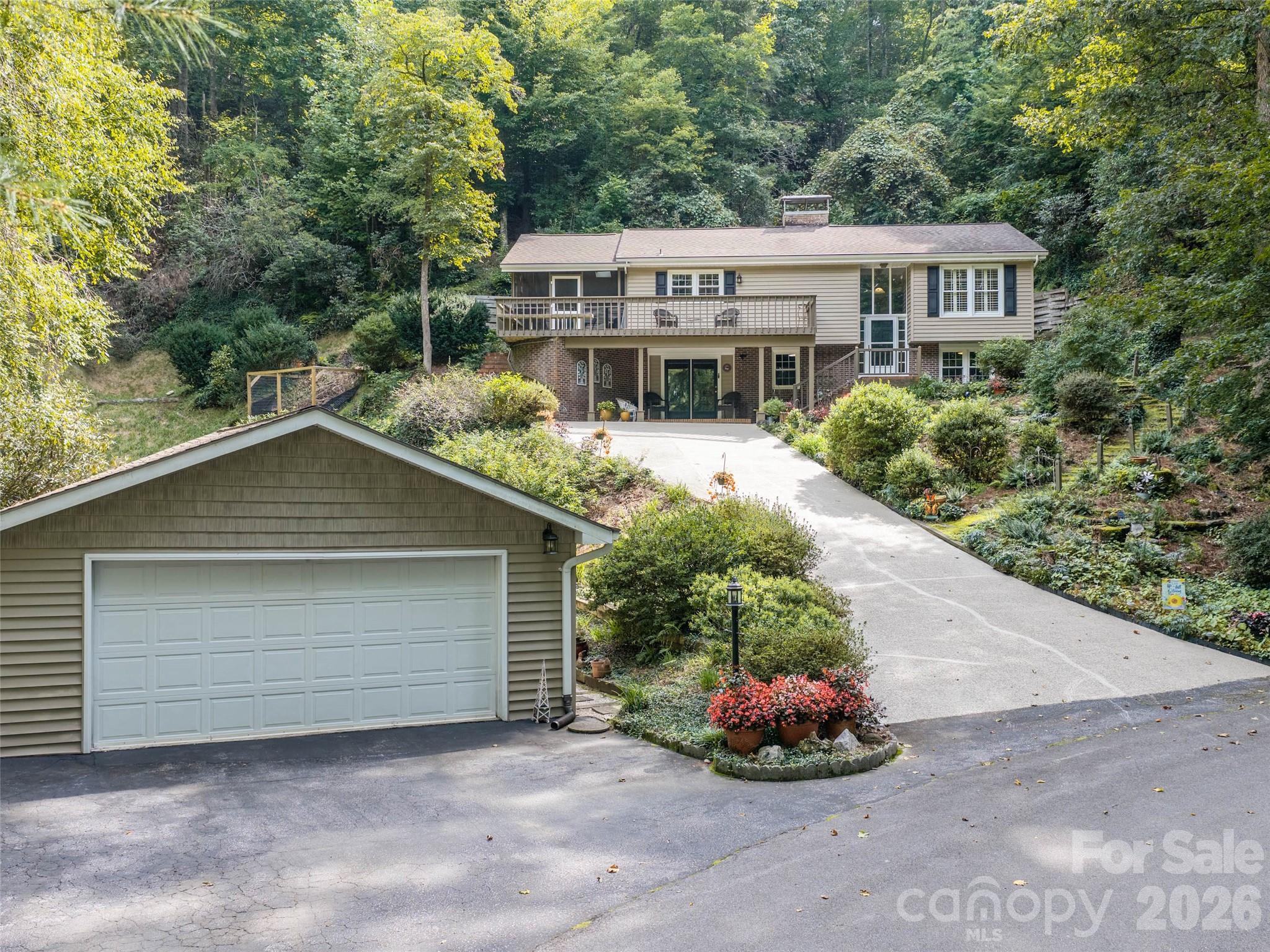 113 Riverside Estate Road