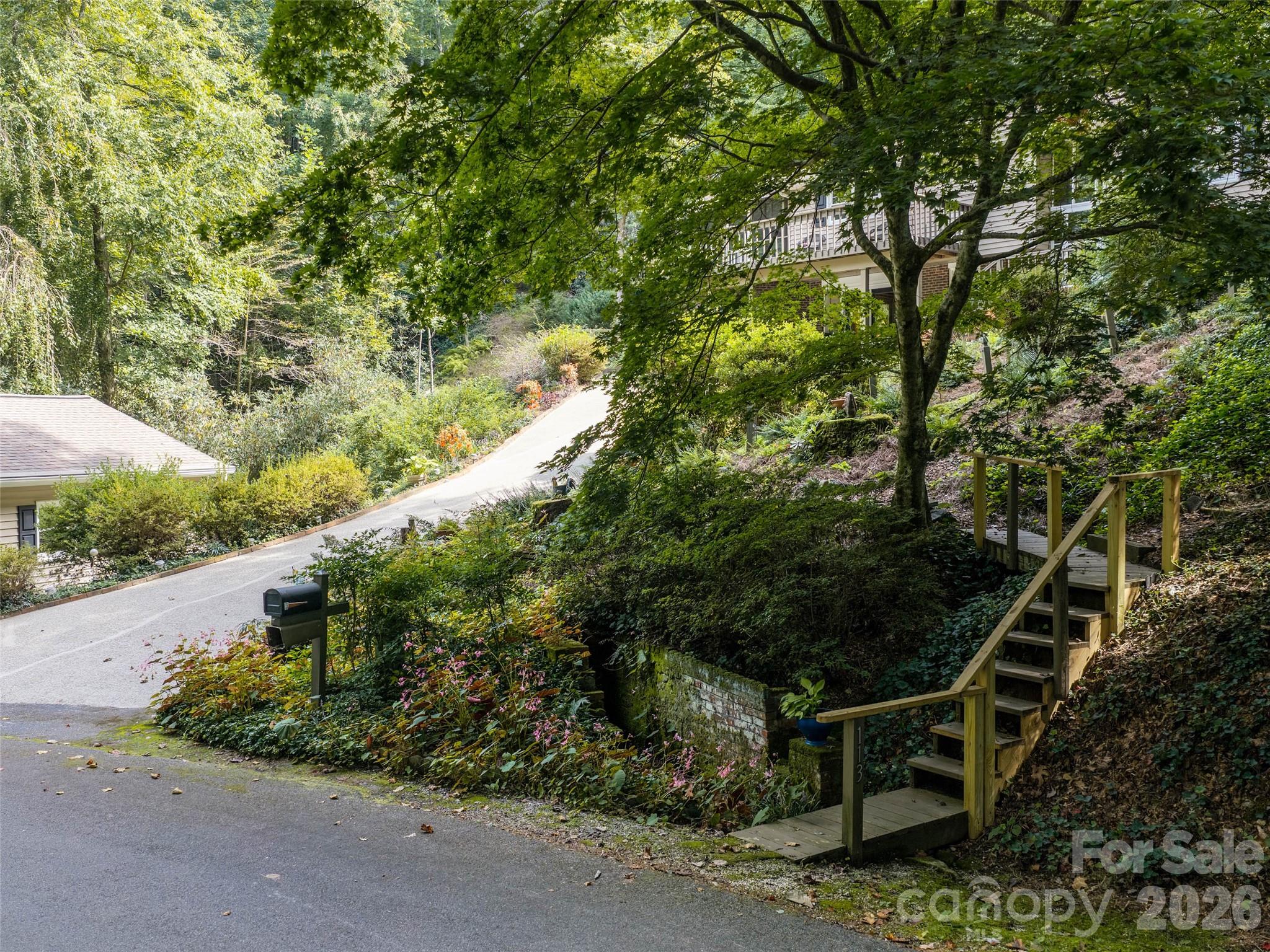 113 Riverside Estate Road