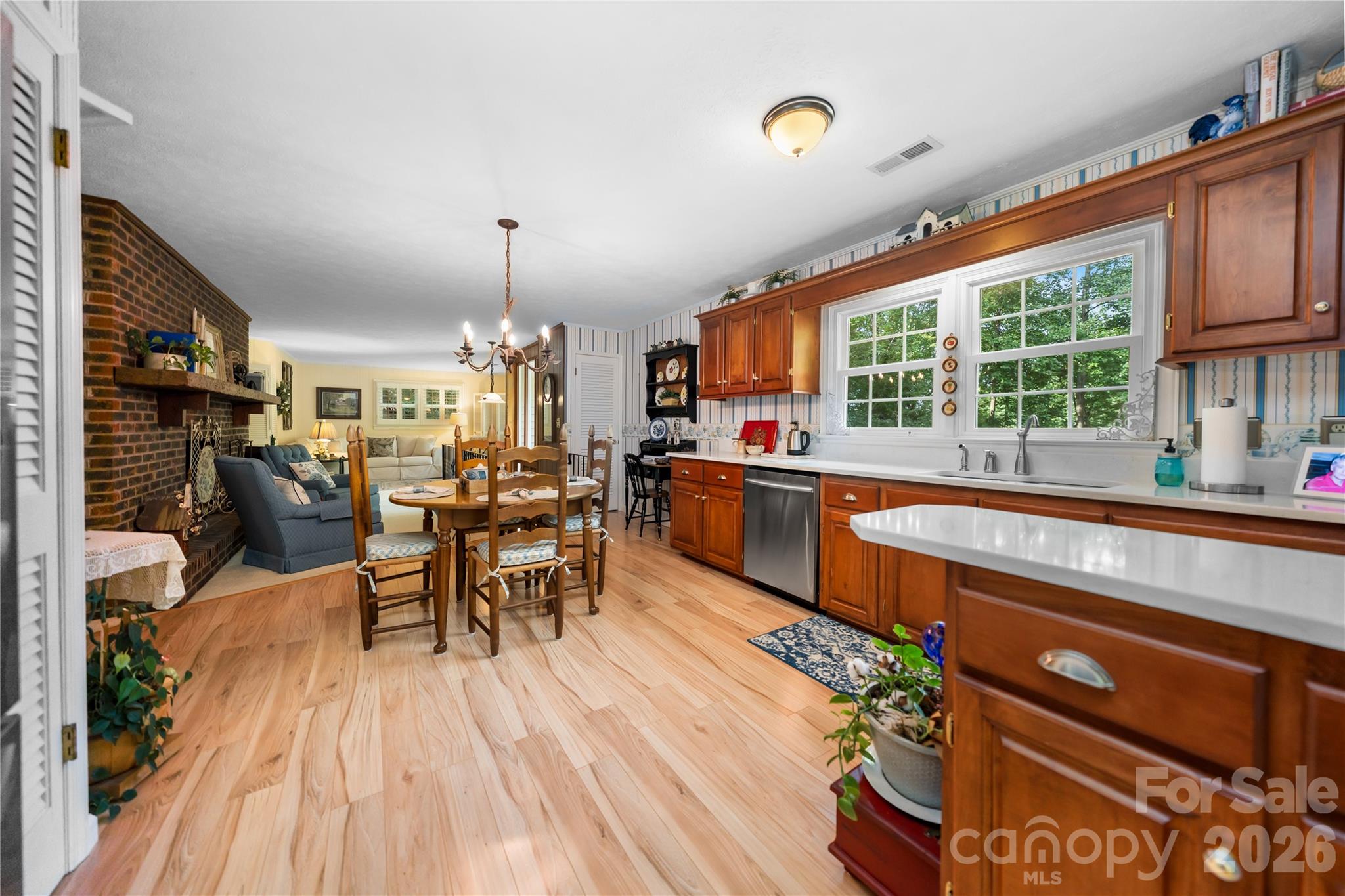 113 Riverside Estate Road