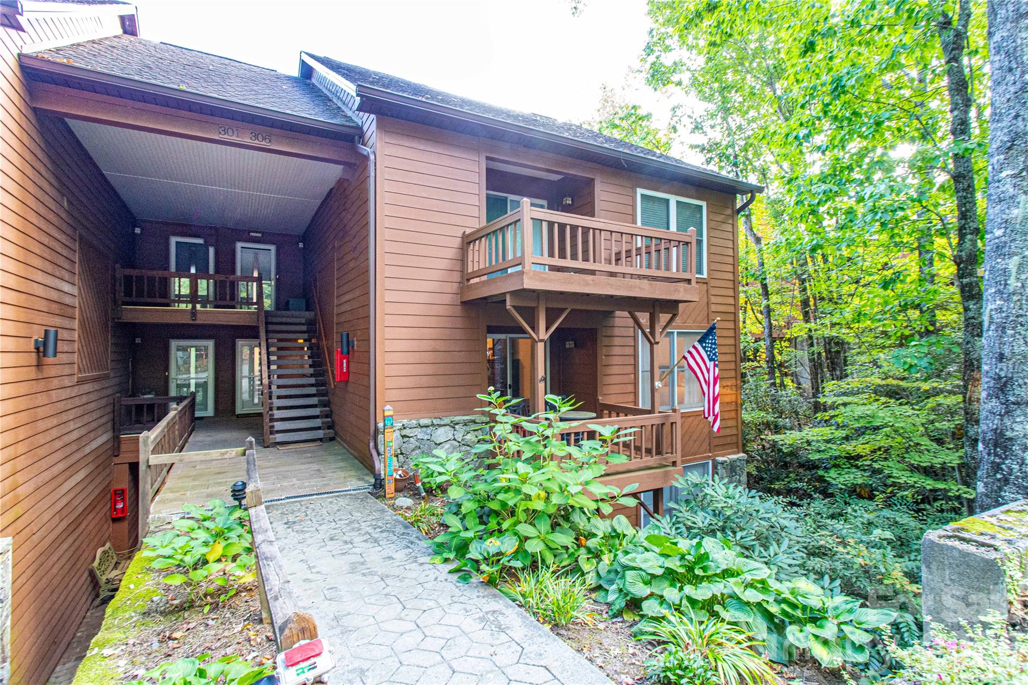 73 Toxaway Views Drive Unit: 304