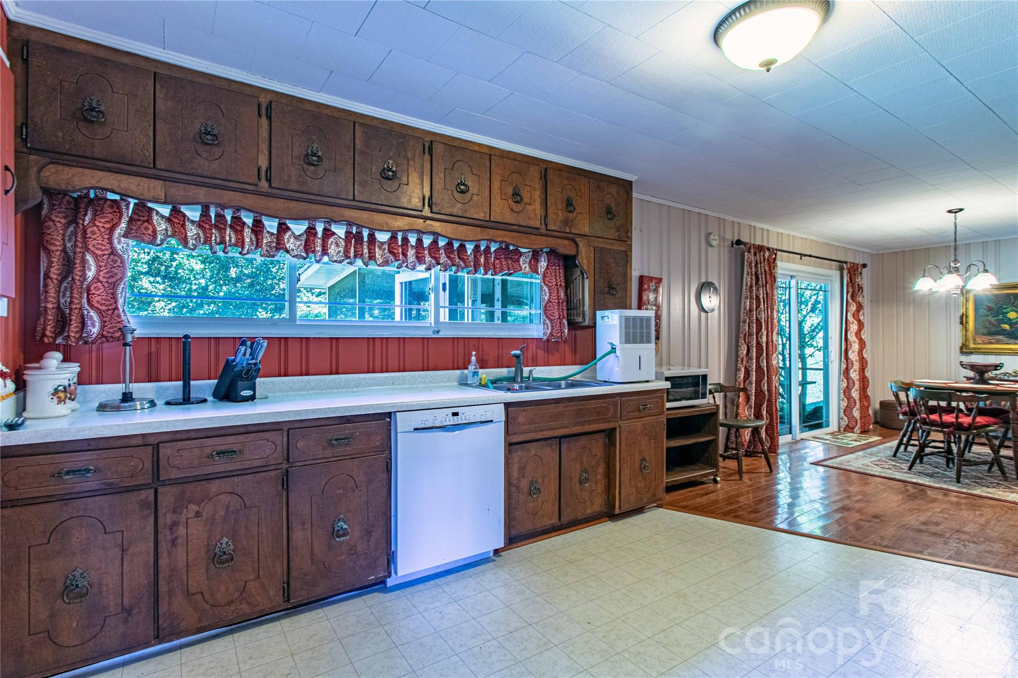 2586 Kim Miller Road