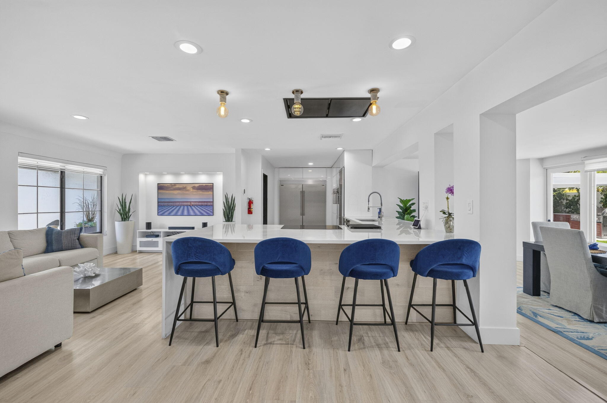 2917 NE 35th Court