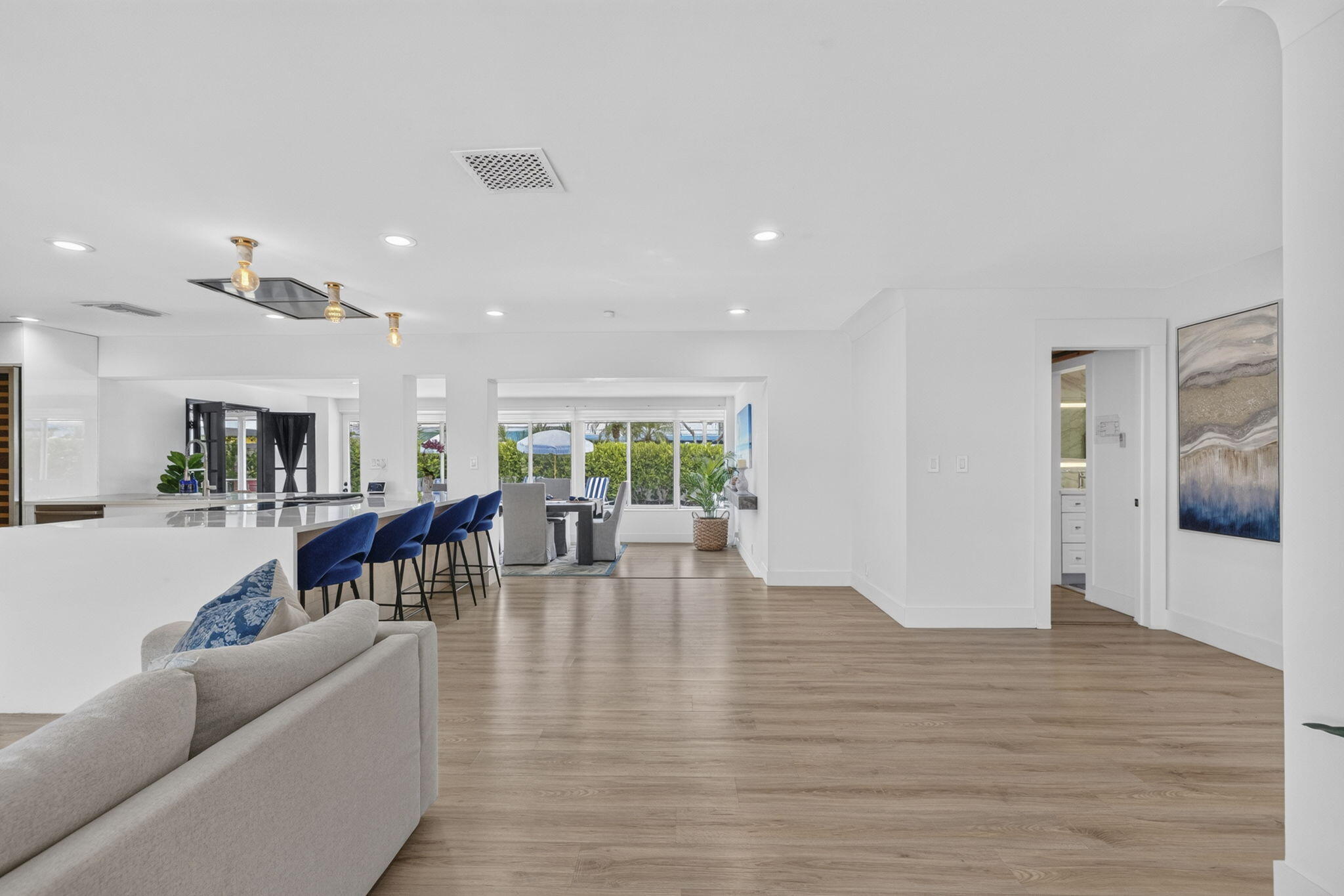 2917 NE 35th Court