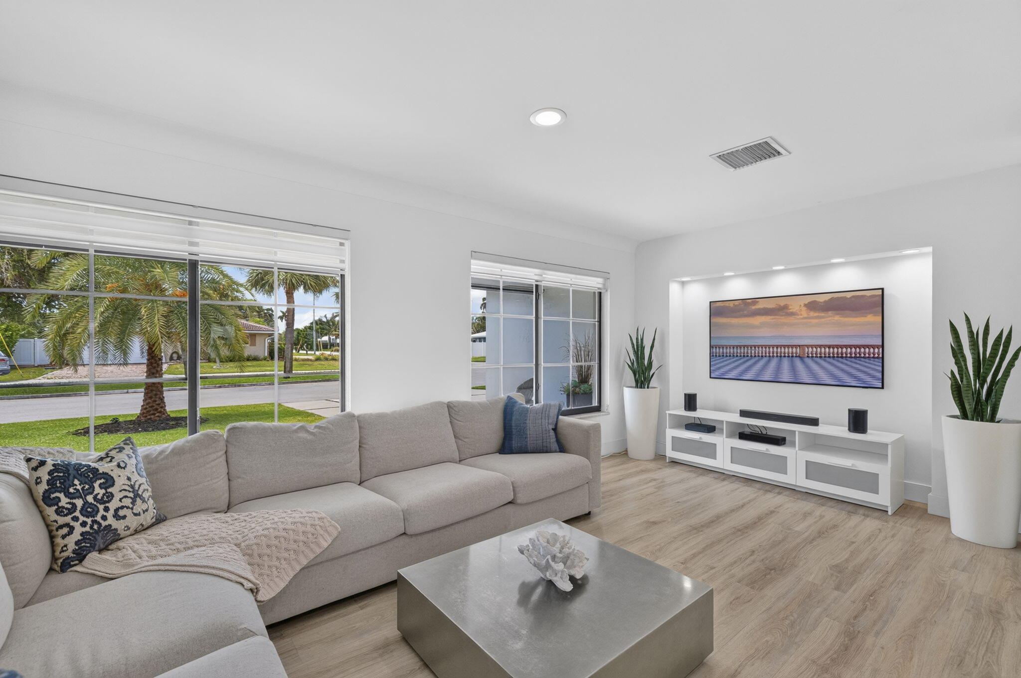 2917 NE 35th Court