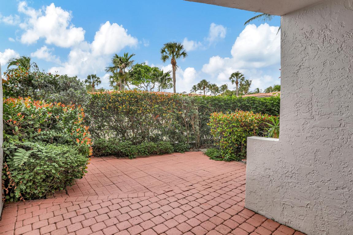 1222 Hillsboro Mile 17