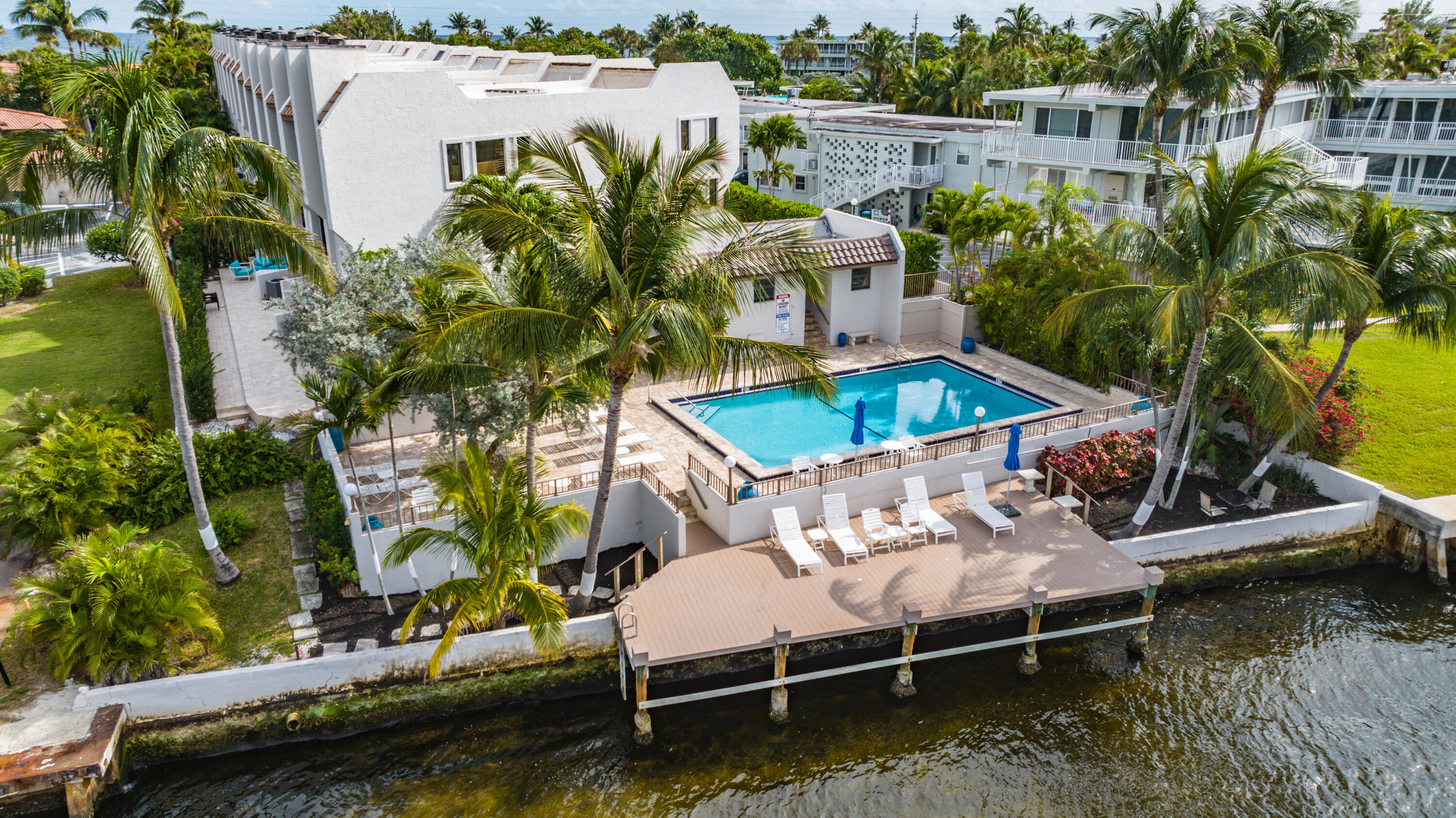 1222 Hillsboro Mile 17