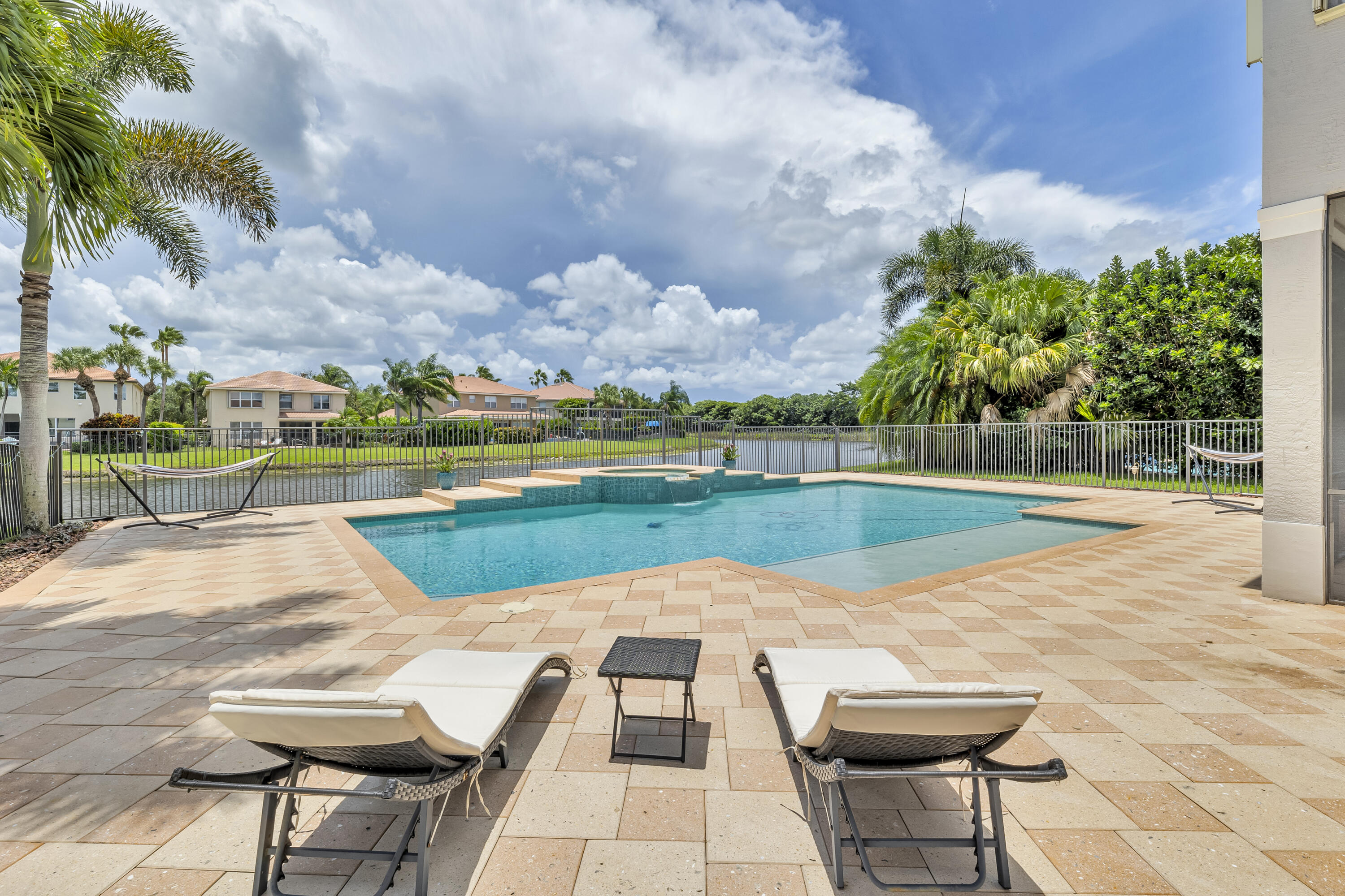 15619 Messina Isle Court