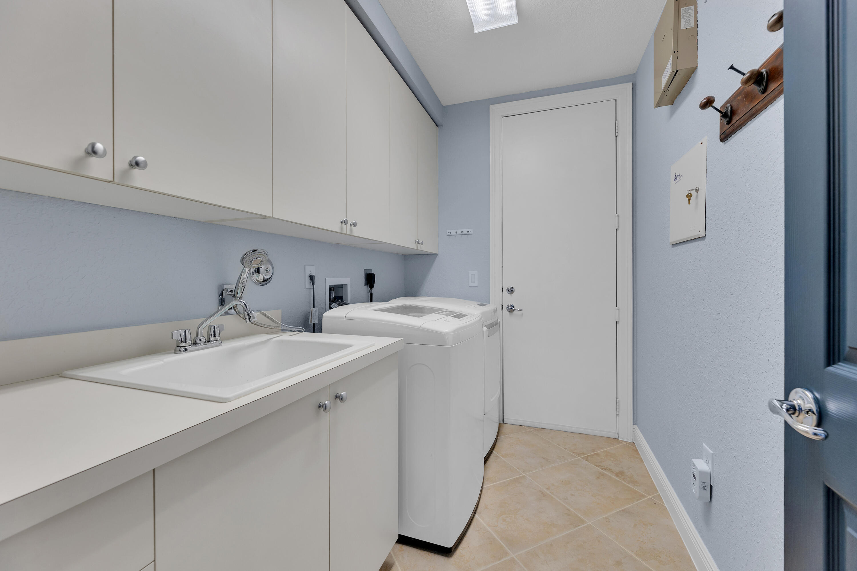 15619 Messina Isle Court