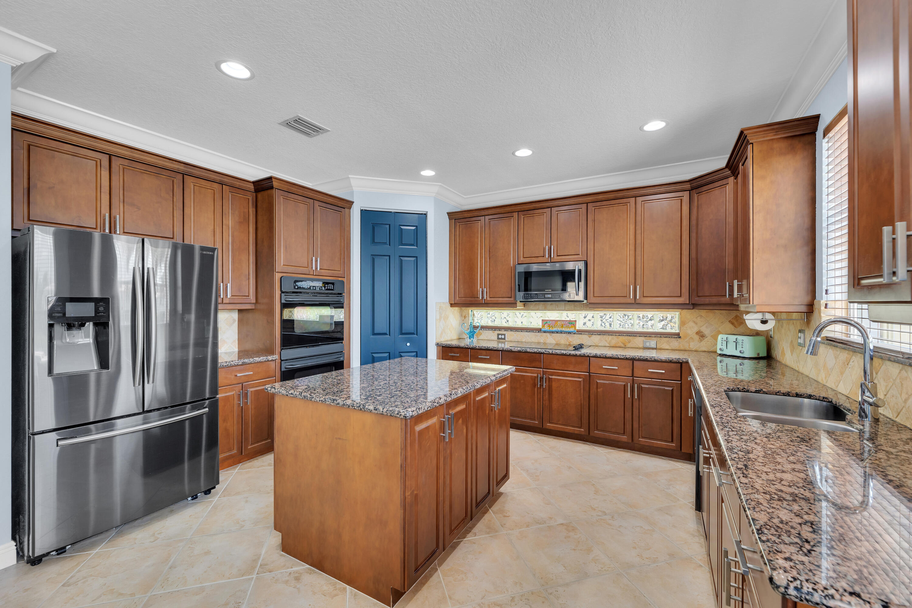 15619 Messina Isle Court