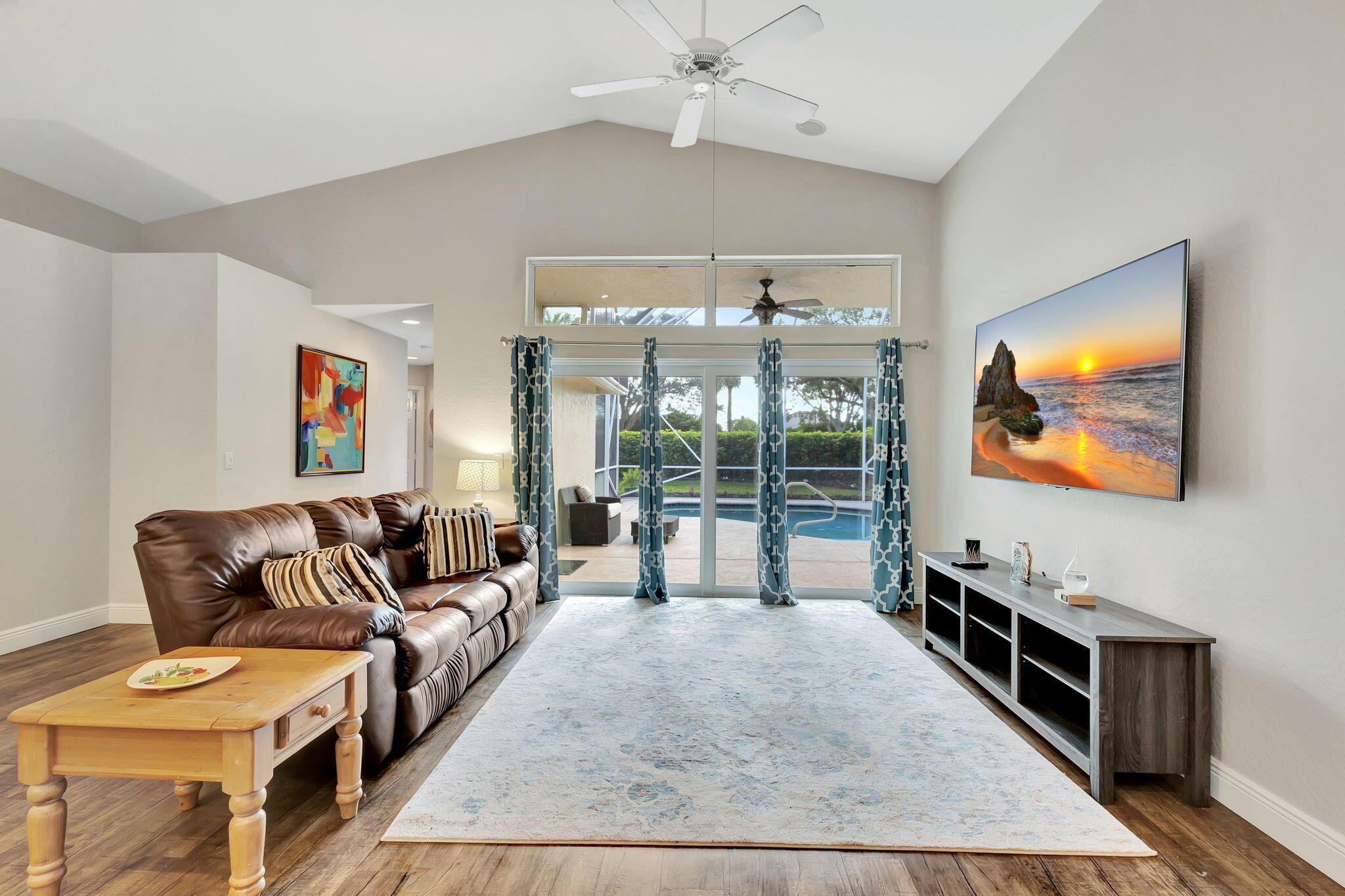 4174 Bahia Isle Circle